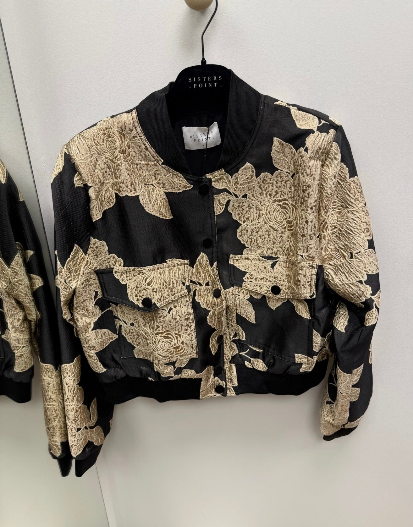 Garwin Jacket Black/Gold