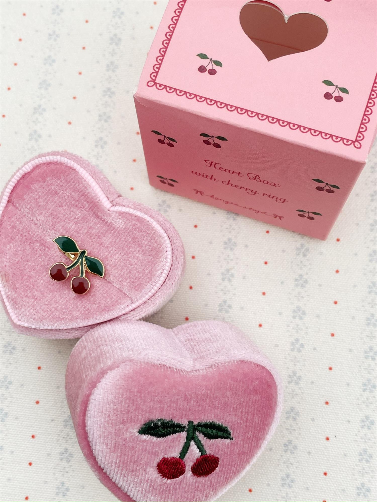 Love Rings Cherry