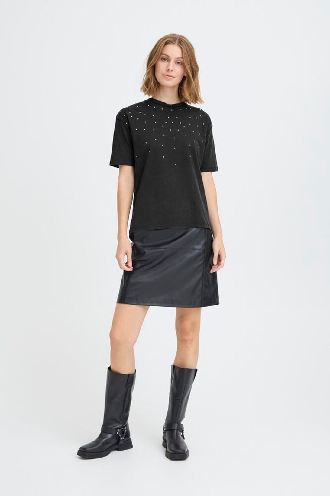 Peonie Tee Black