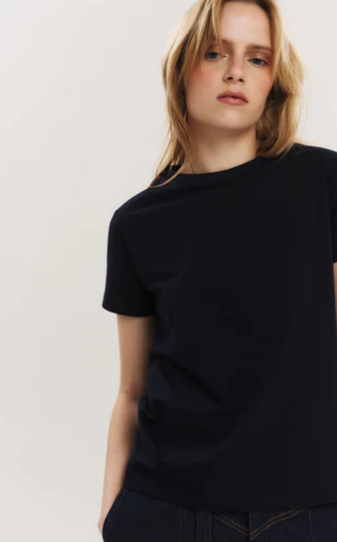 Elfreda Embroidery Tee Navy