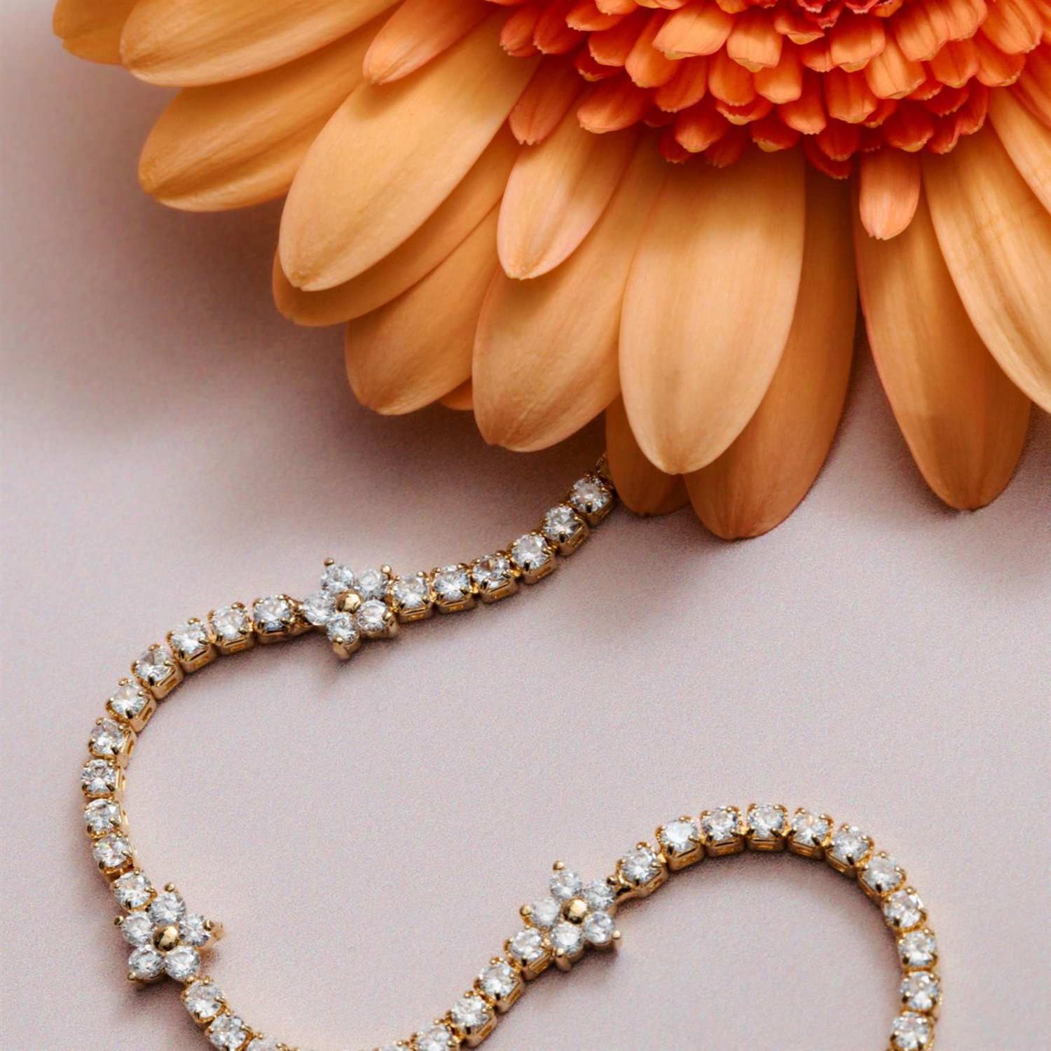Flower Stationed Tennis Bracelet Gold