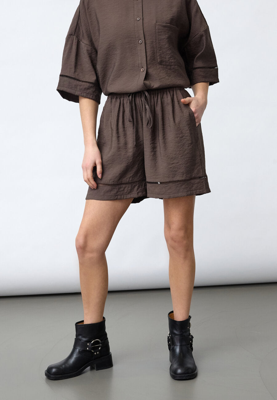 Ella Shorts Brown