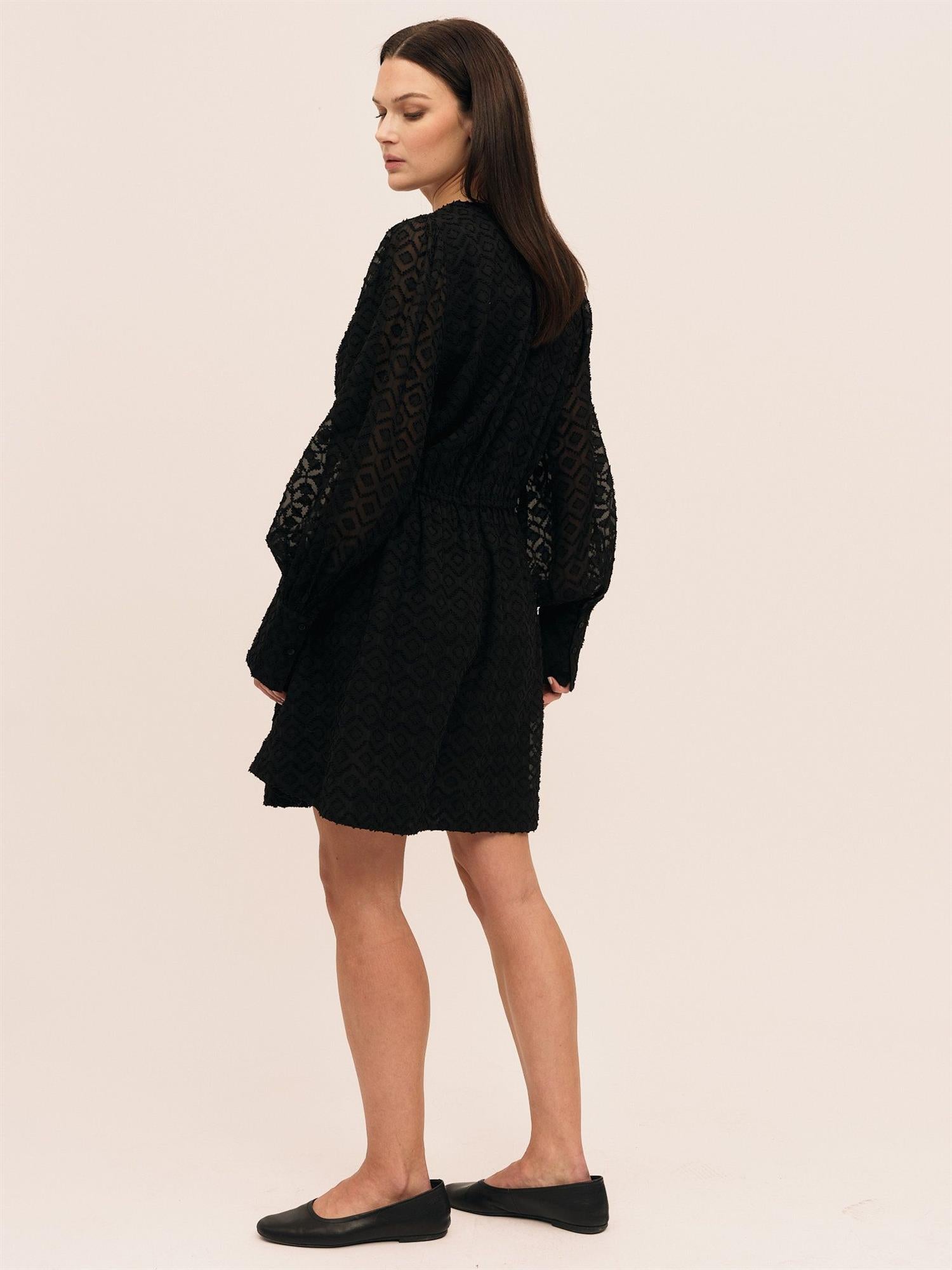 Mimosa Short Dress Black