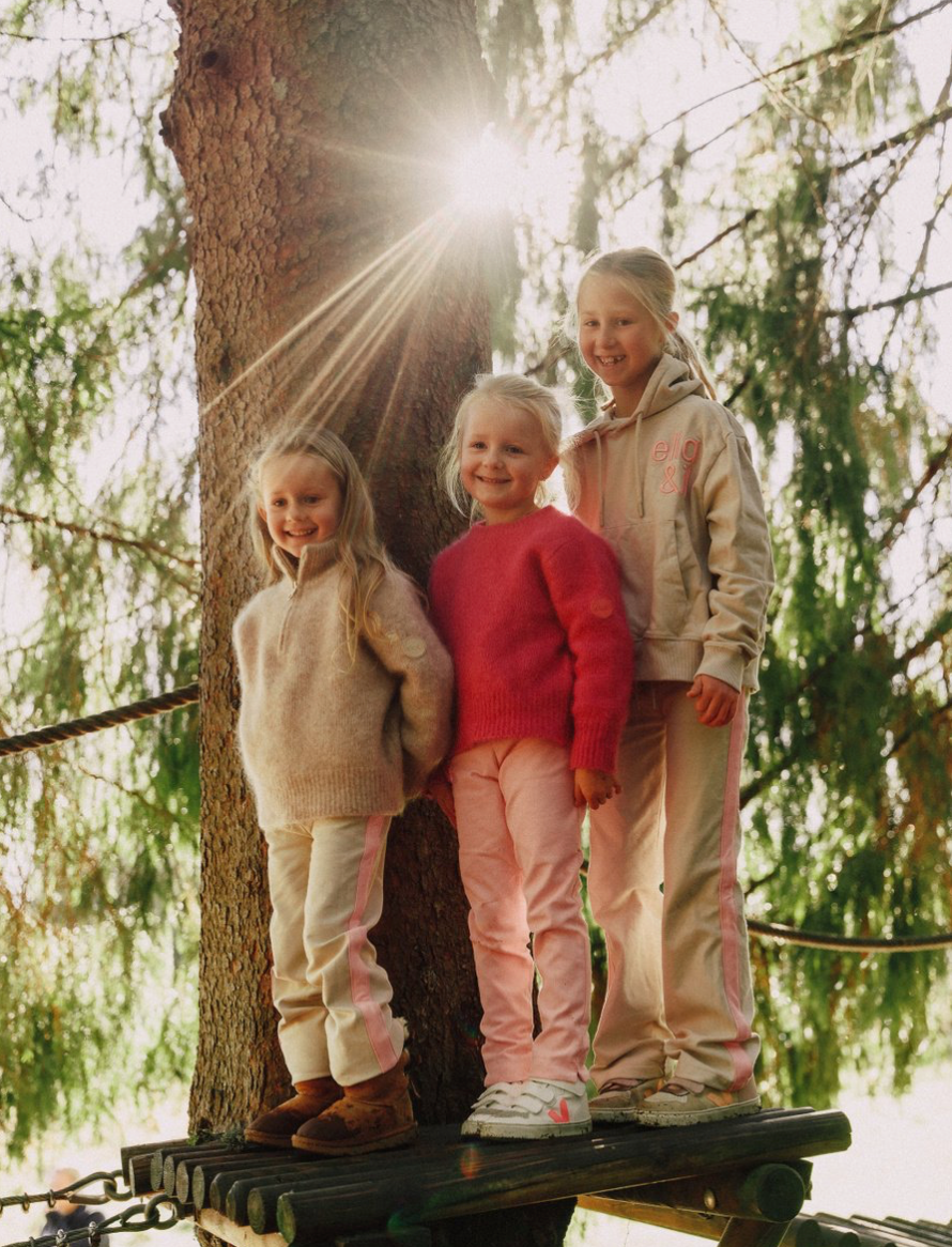 Mirabella Chunky Sweater Hot Pink