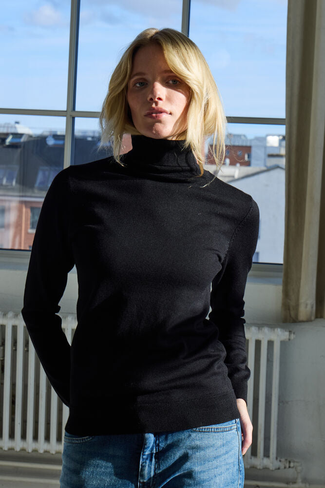 Luls Rollneck Black