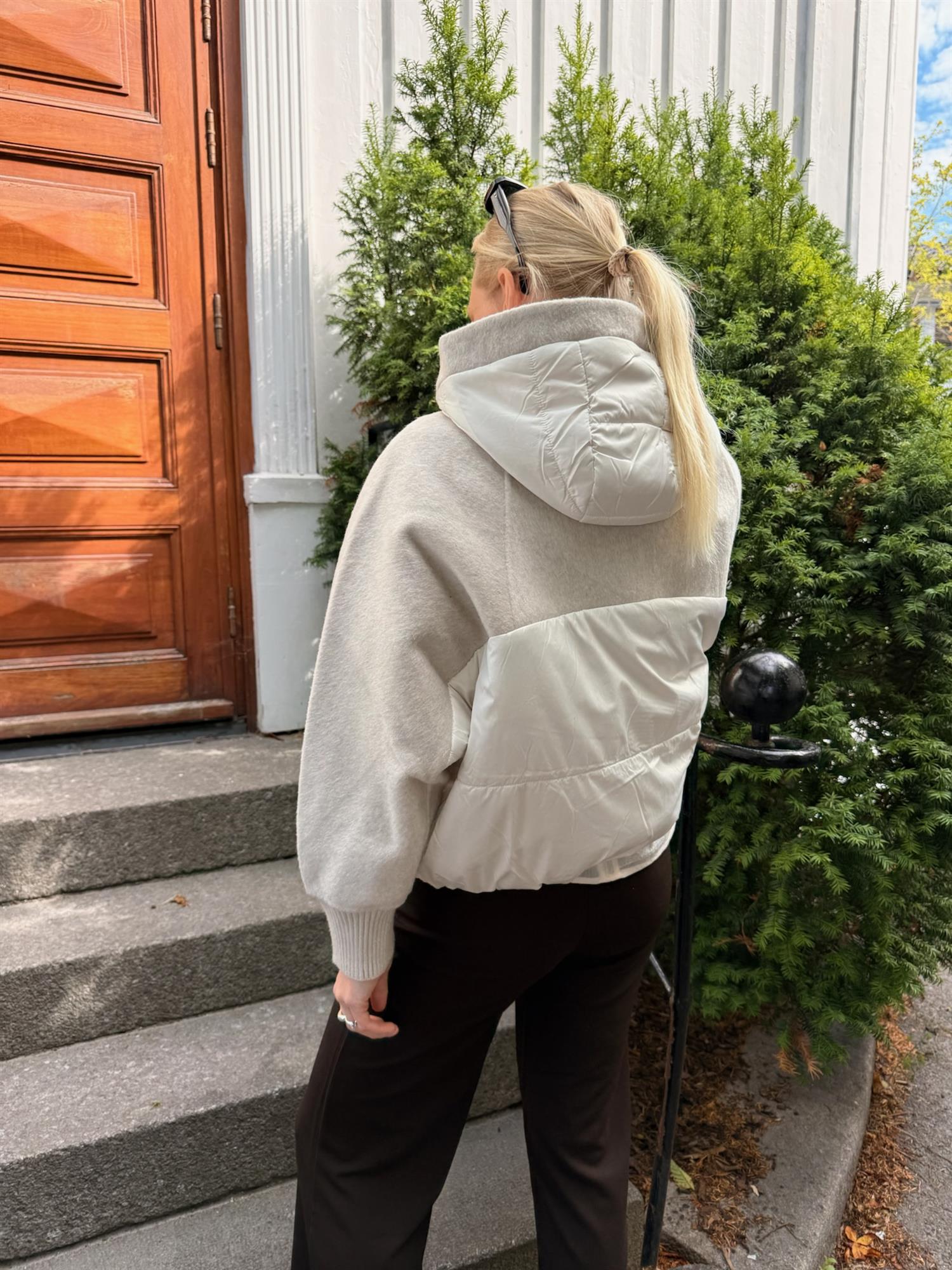Short Wool Hood Jacket Beige