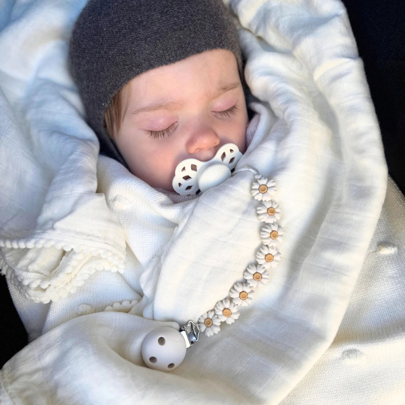 Daisy Pacifier Clip Daisy