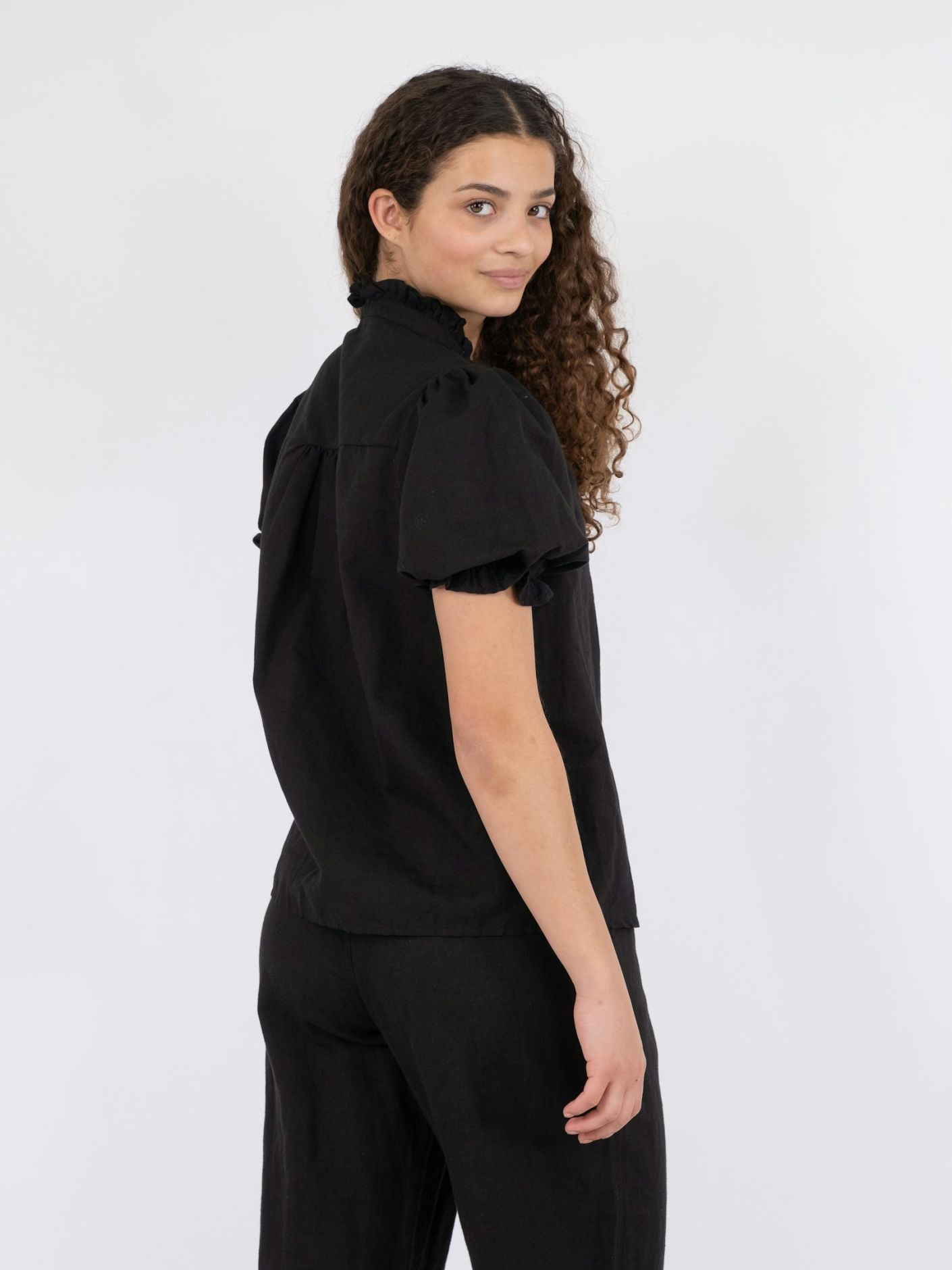 Odesa Linen Blouse Black