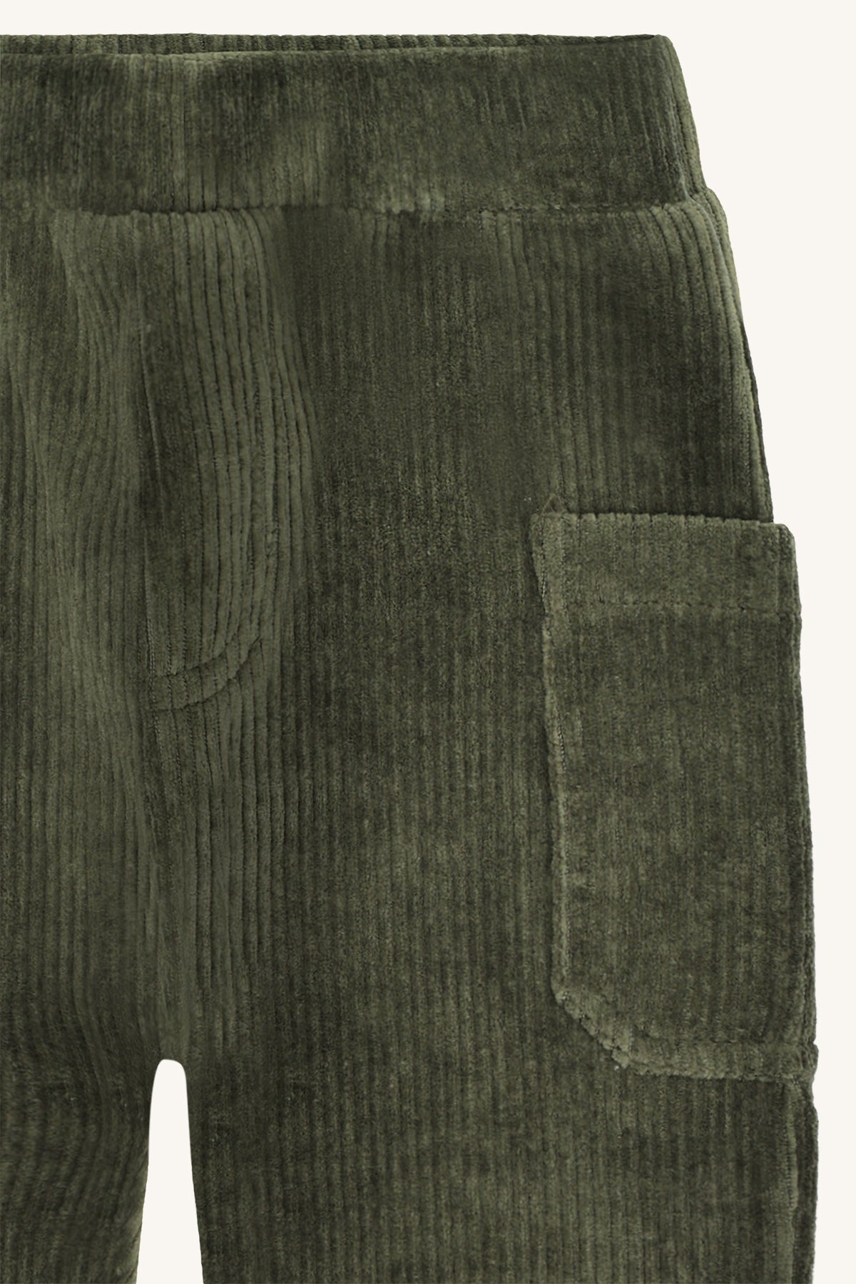 Gus Ribbed Velur Deep Ivy