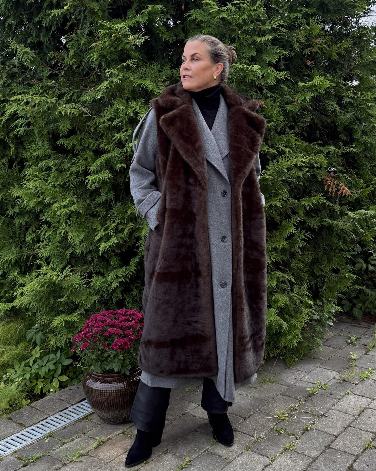 St. Moritz Lang Fuskepels Vest Minkbrun