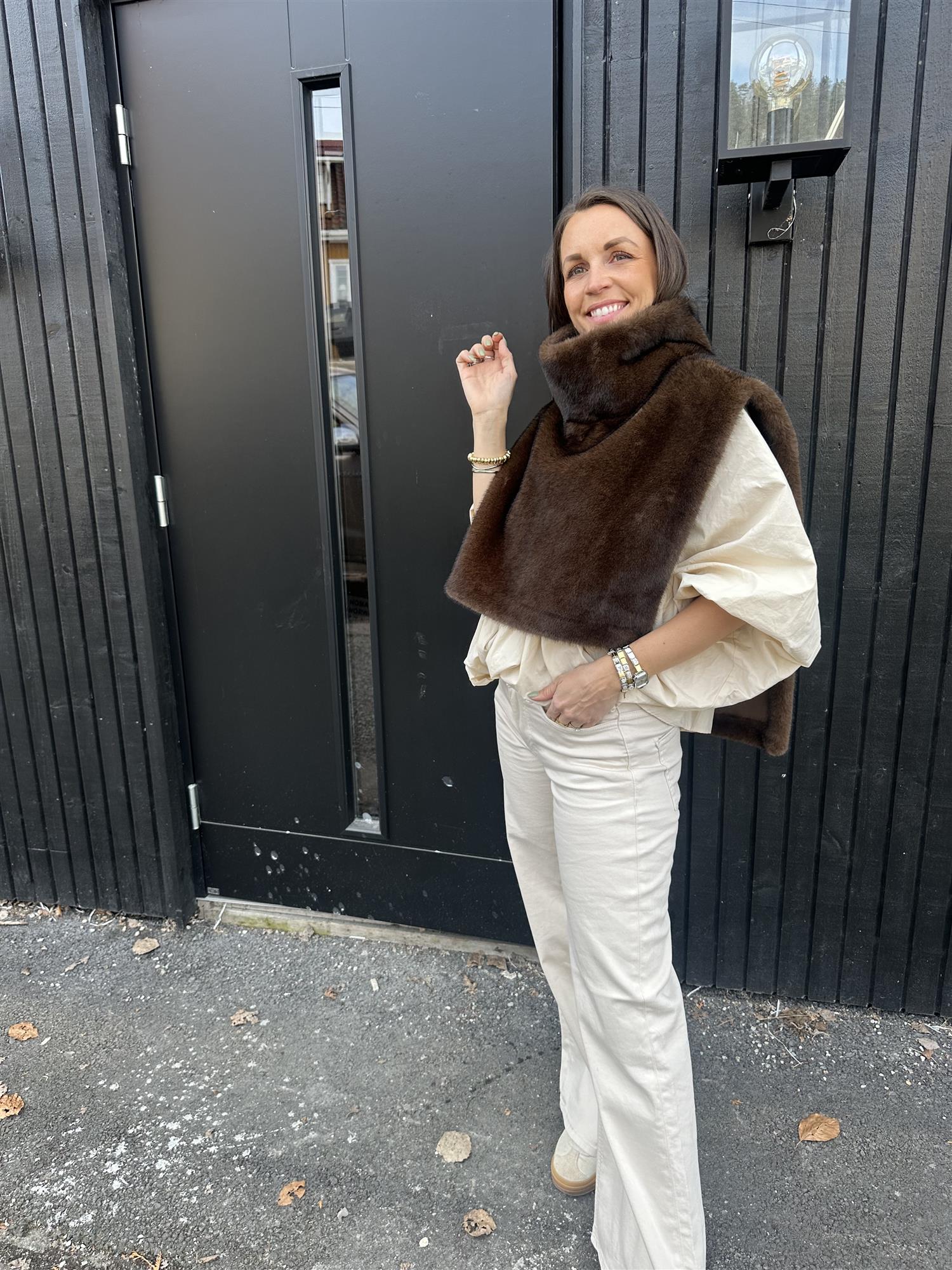 Fuskepels Poncho Dark Brown