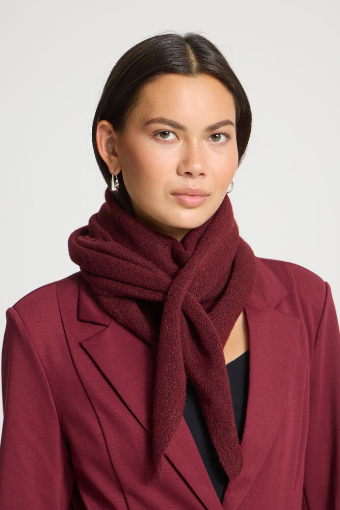 Gry Scarf Rhododendron