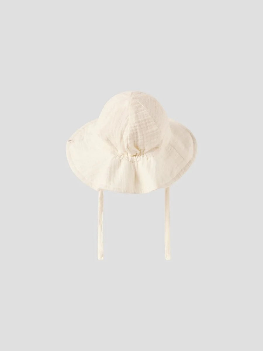 Folly Hat Coconut Milk