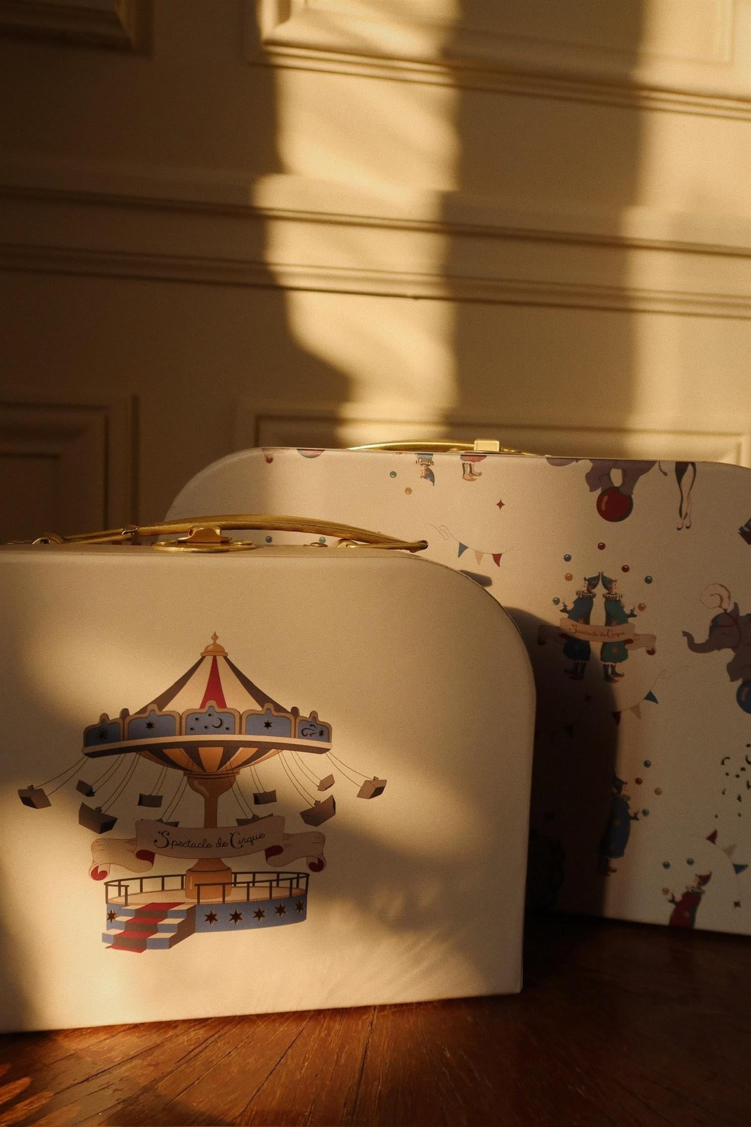 2 Pack Suitcase Circus Mix