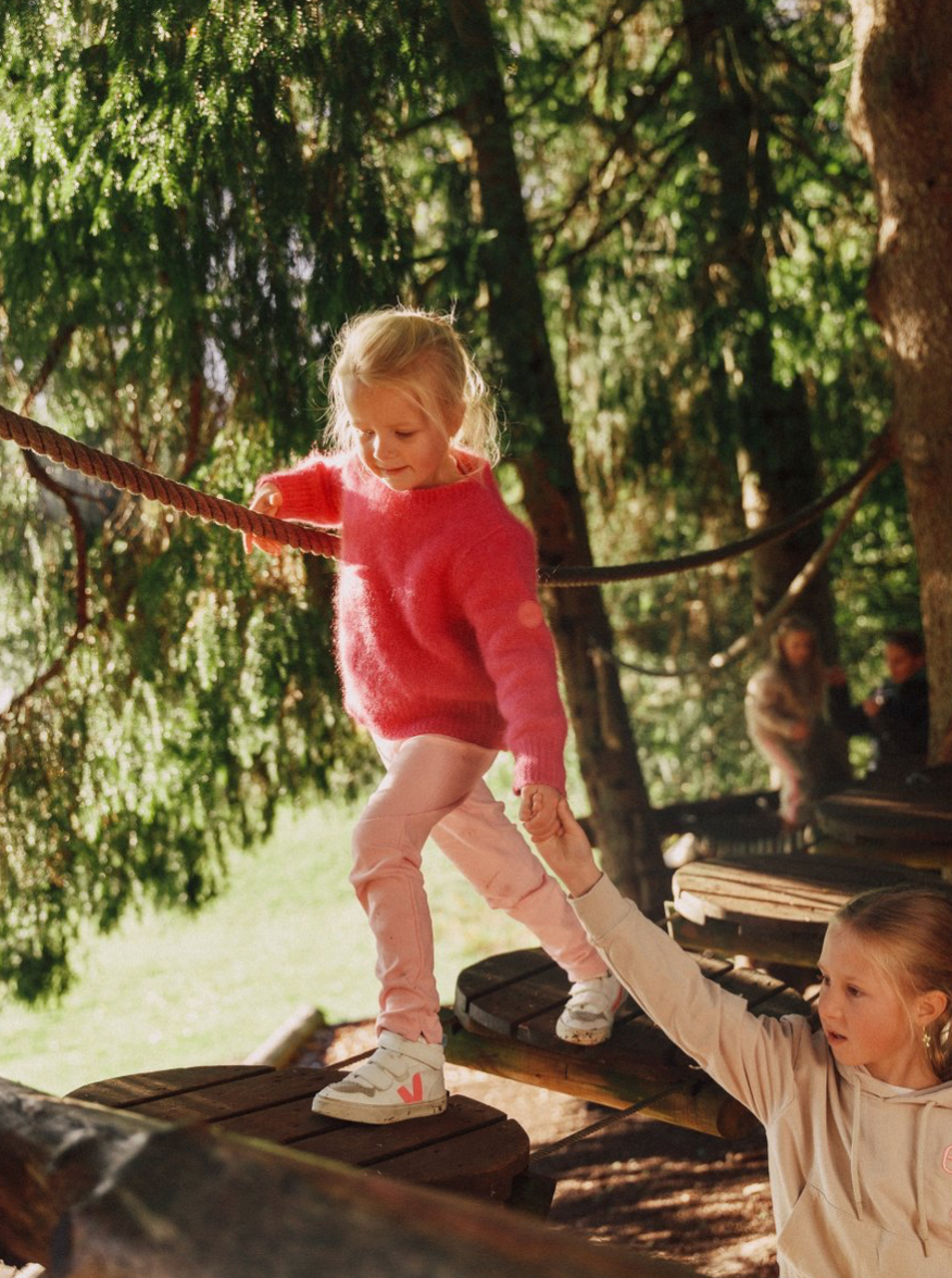 Mirabella Chunky Sweater Hot Pink