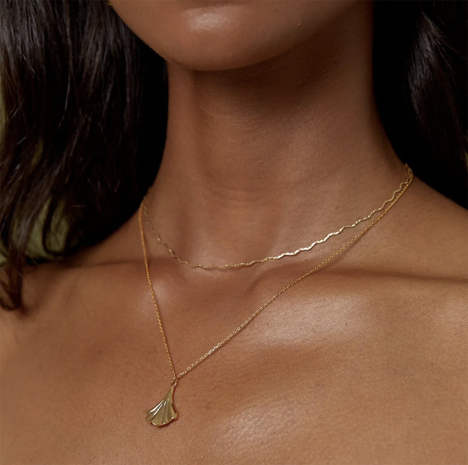 Fine Wawe Chain Necklace Gold