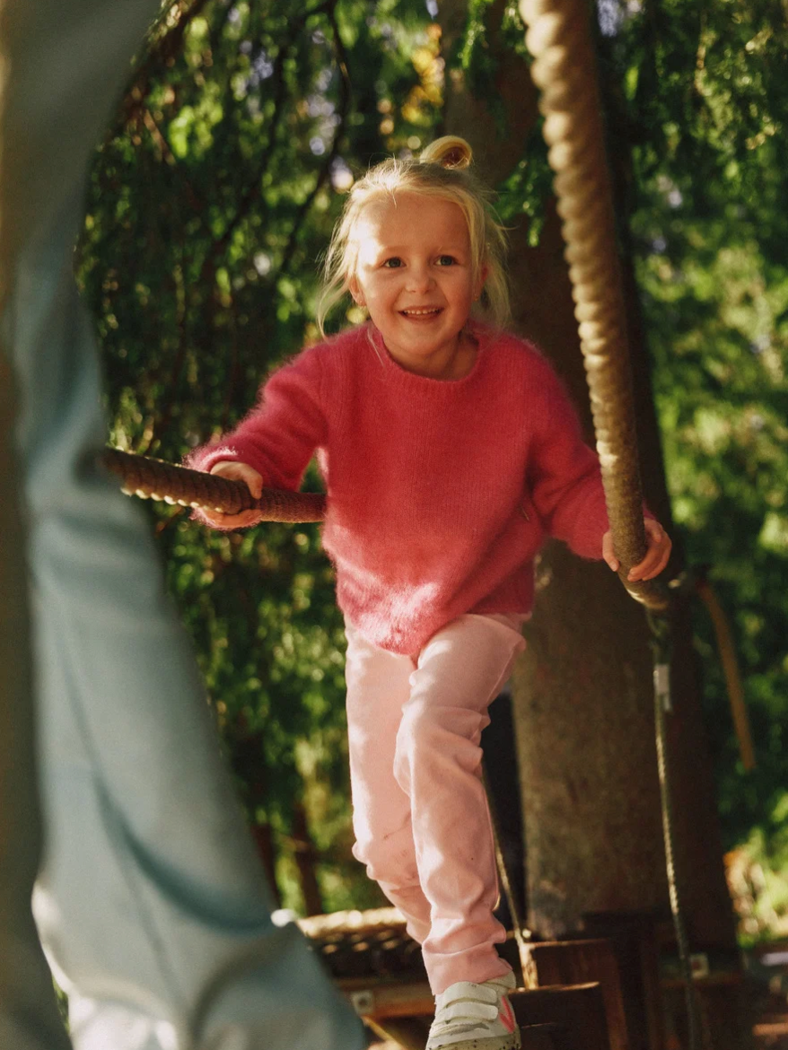 Mirabella Chunky Sweater Hot Pink