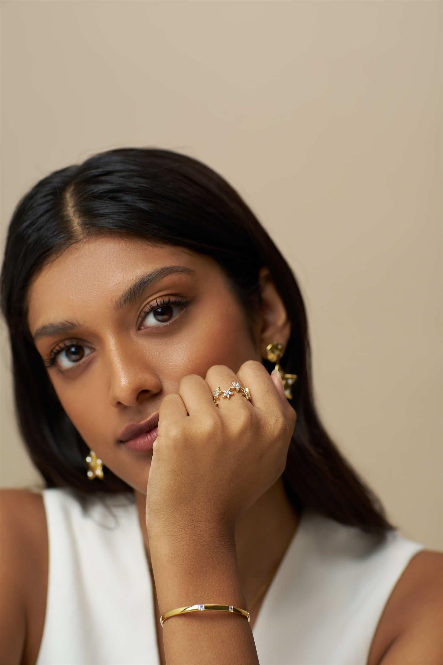 Crystal Set Open Bangle Gold