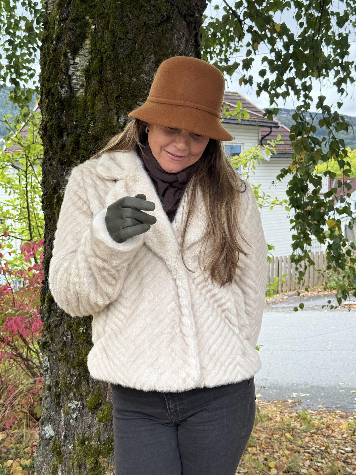 Alexandra Fuskepels Jakke Kort Lys Beige