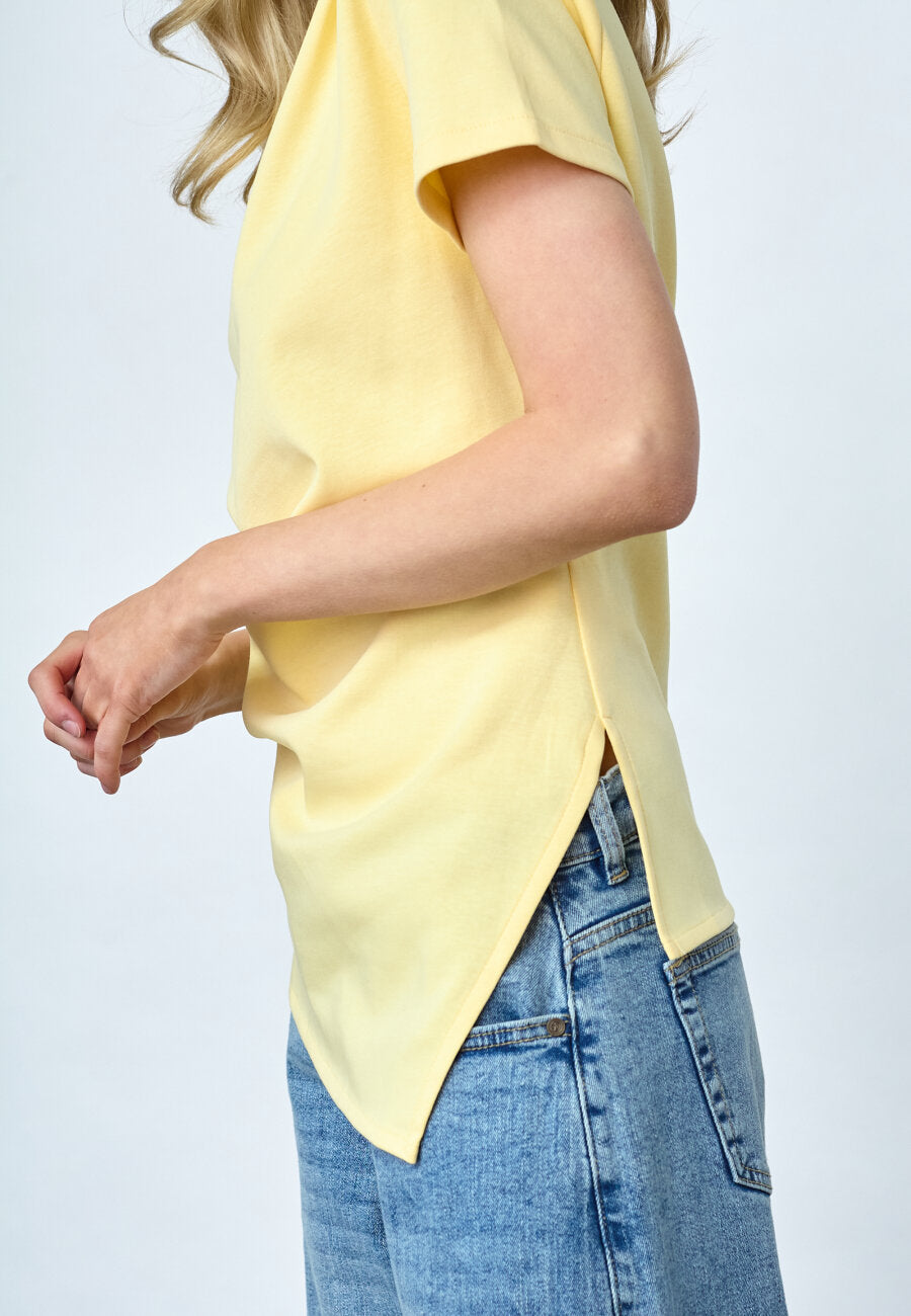 Veda Top Straw