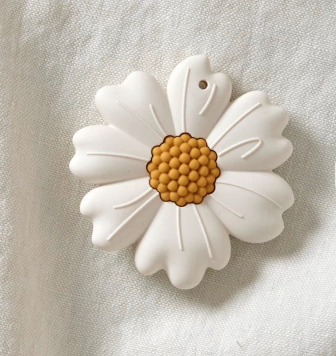 Daisy Teether