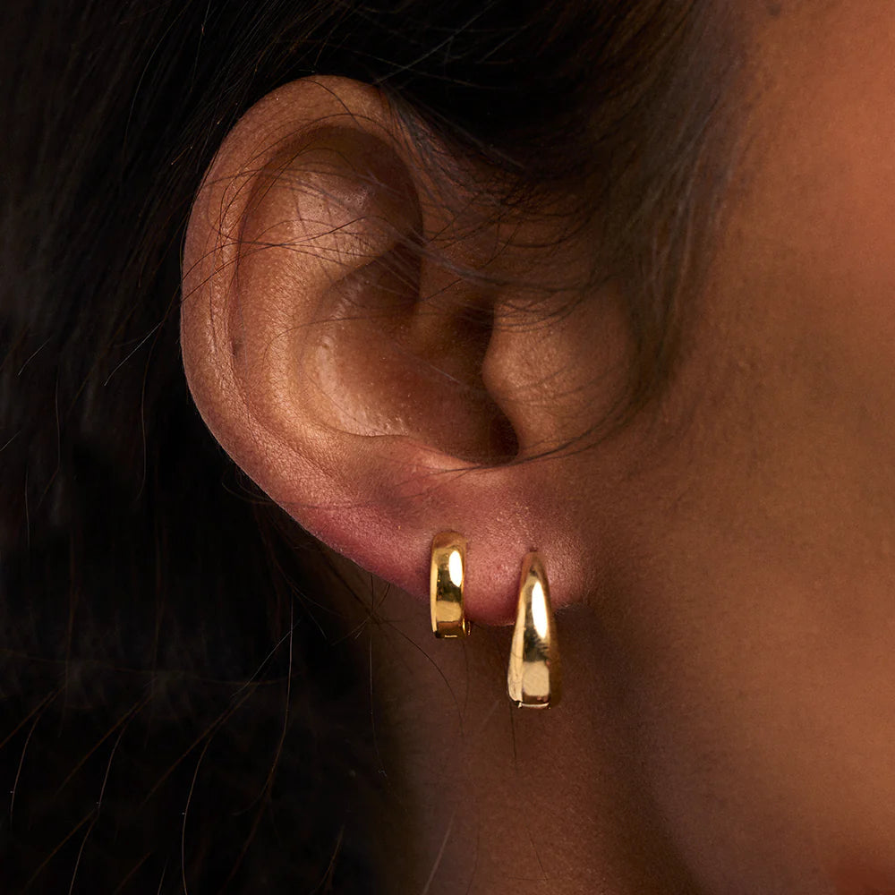 Mini Huggie Hoop Gold