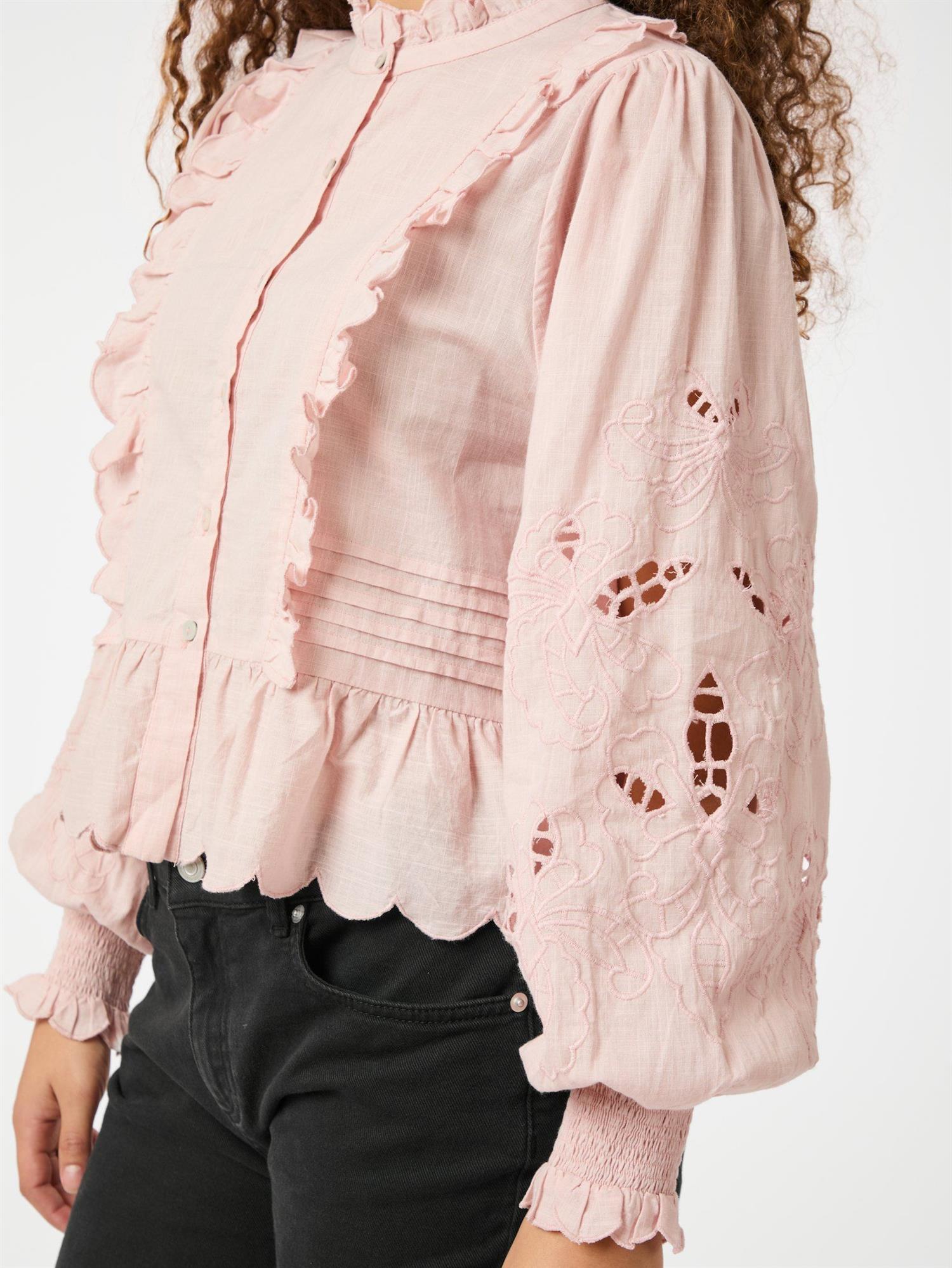 Petrine Embroidery Blouse Rose