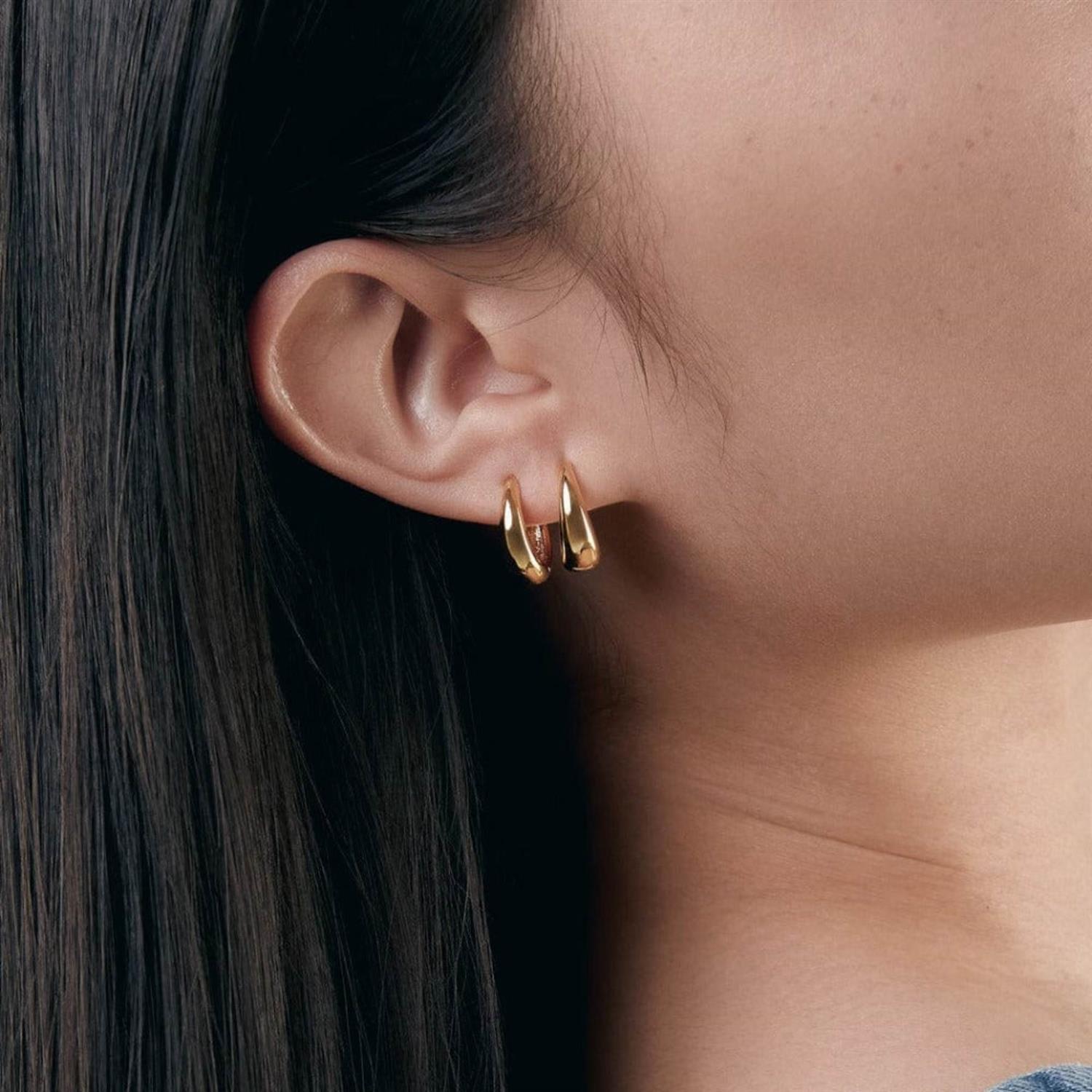 Tapered Hoop Earring Gold