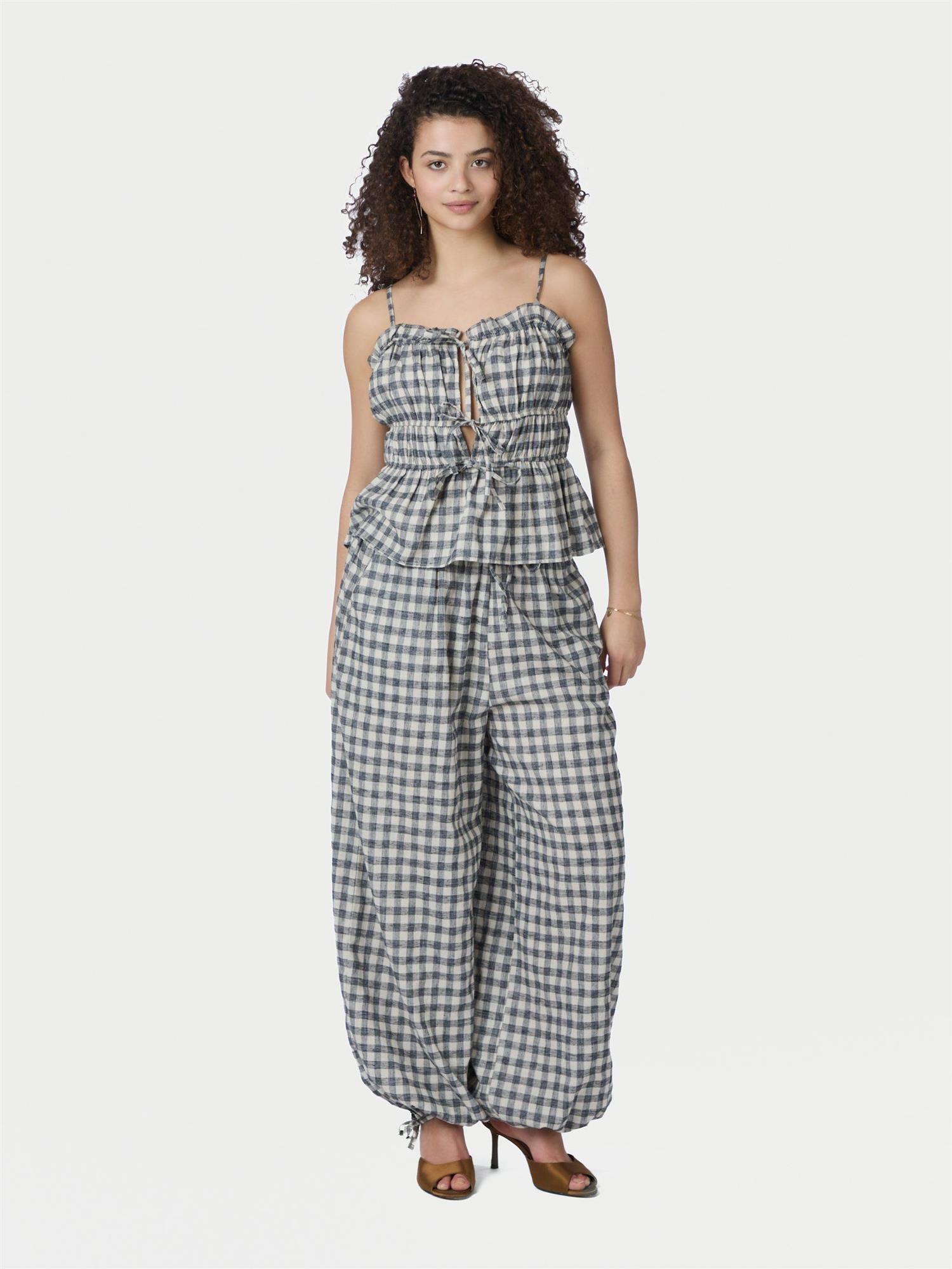 Seylor Check Top Black