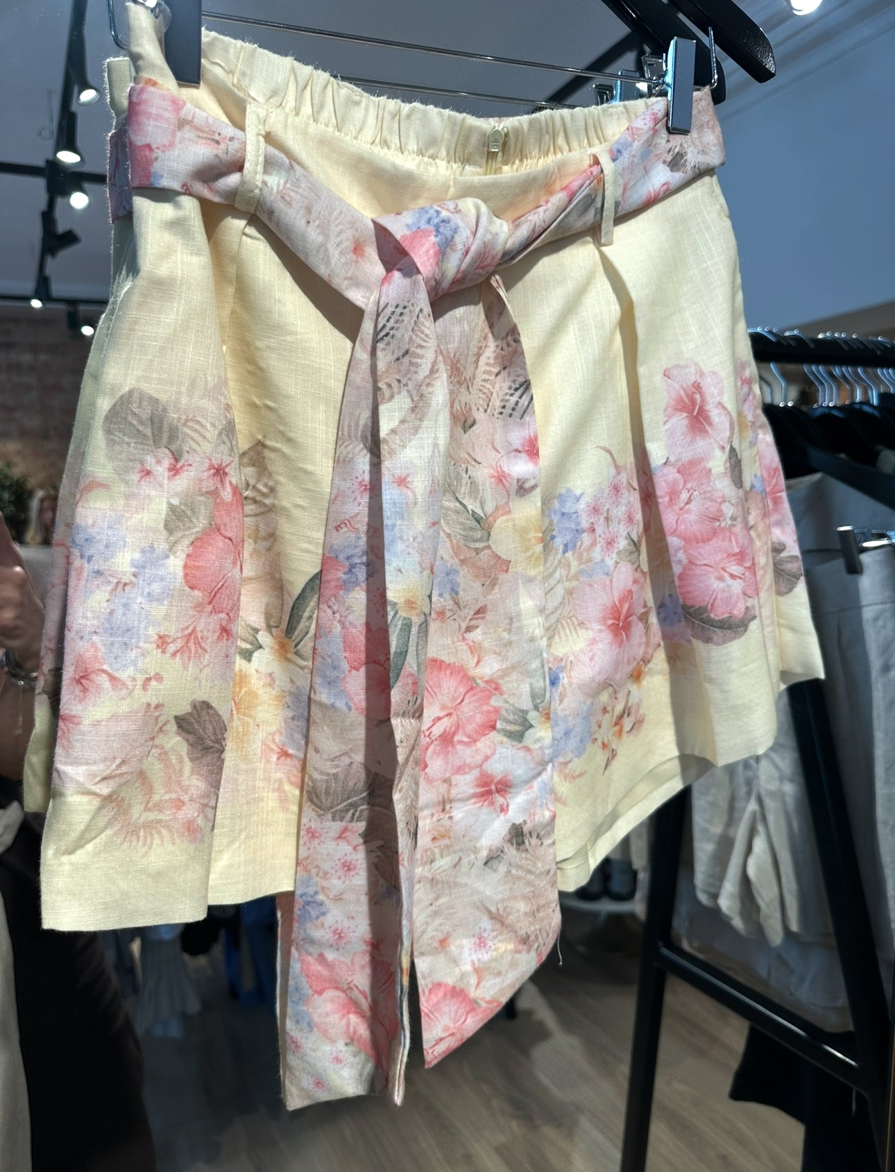 Flower Shorts Yellow