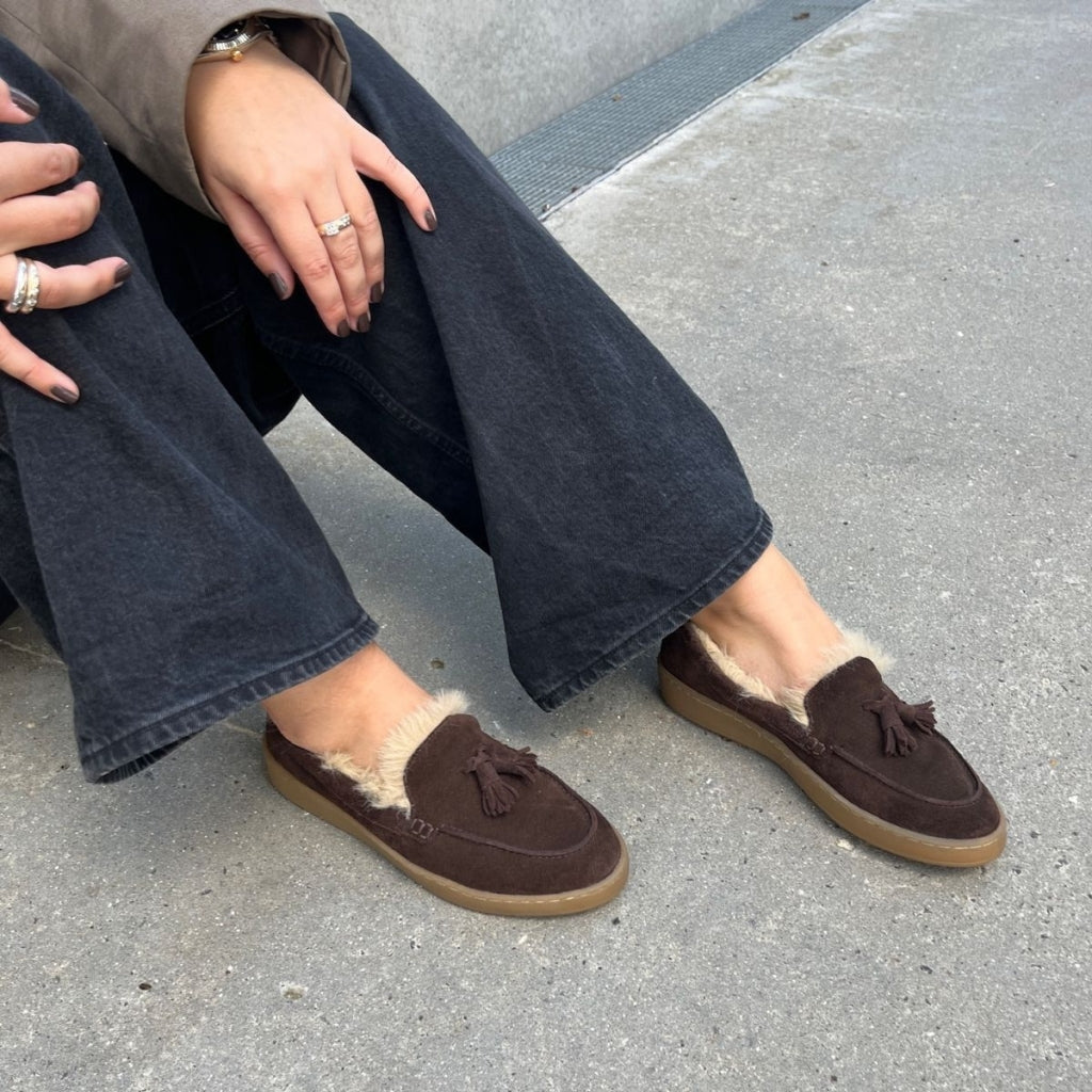 Just A Kiss Suede Dark Brown