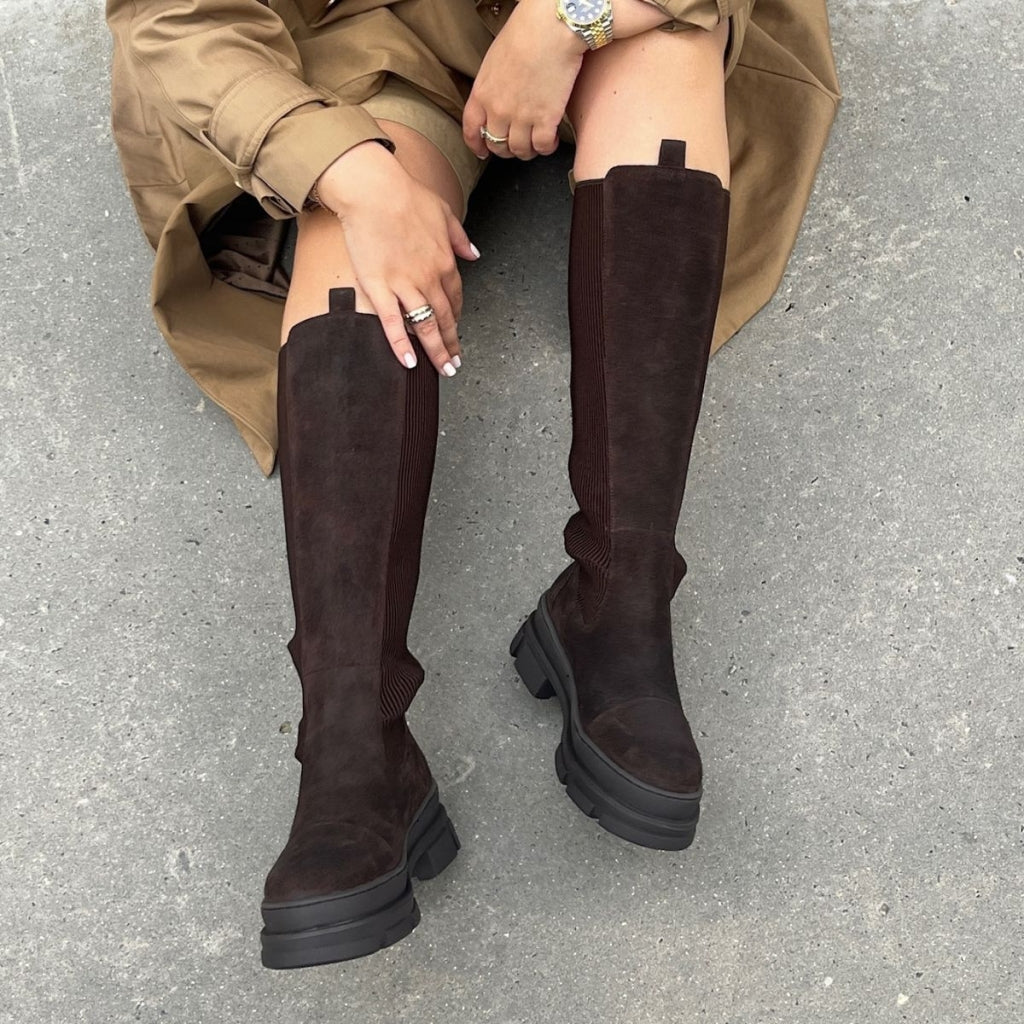 Follow Me And More Dark Brown