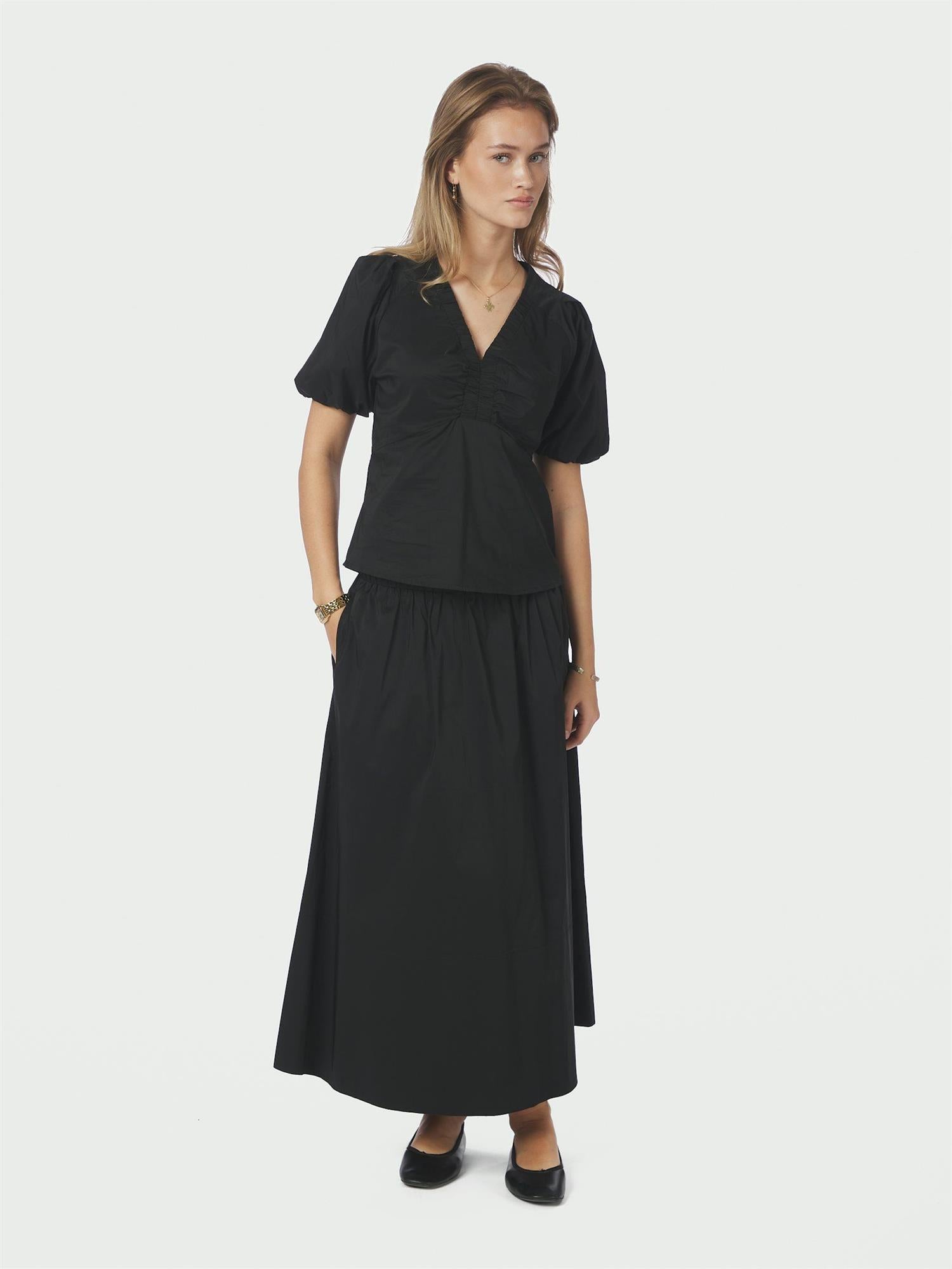 Yara Poplin Skirt Black