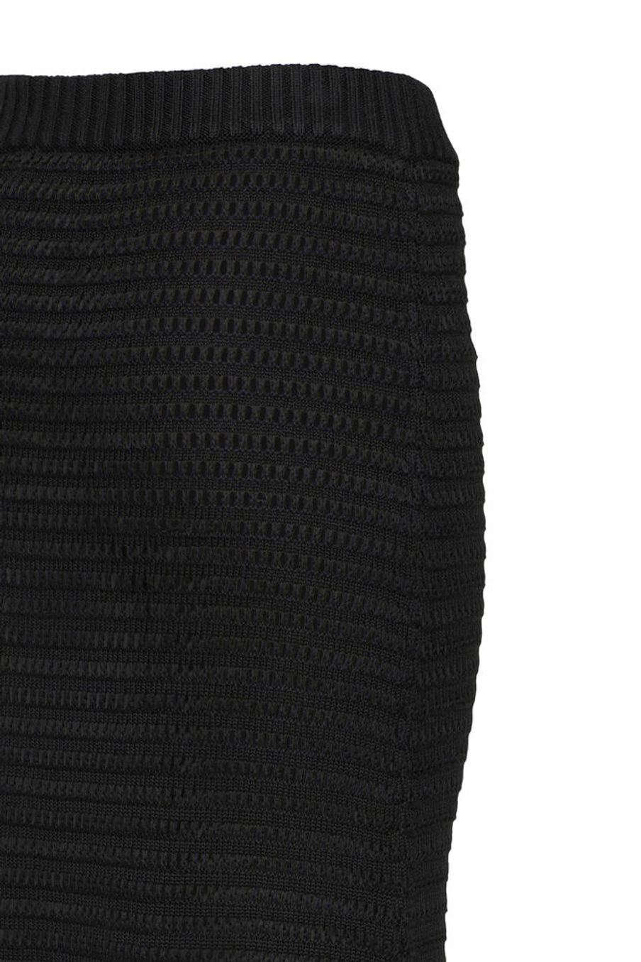Betues Skirt Black