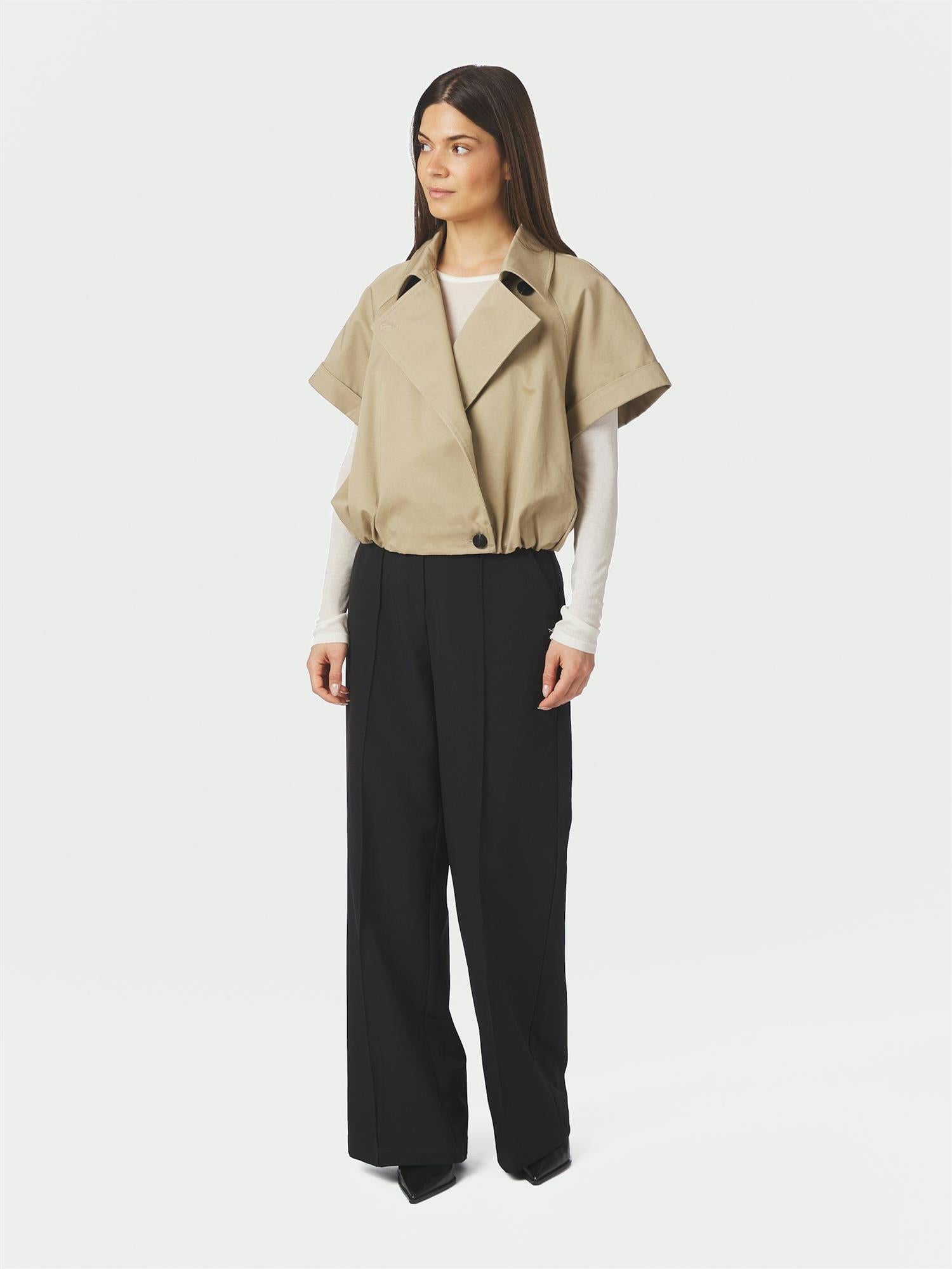 Lisha Tretch Vest Taupe