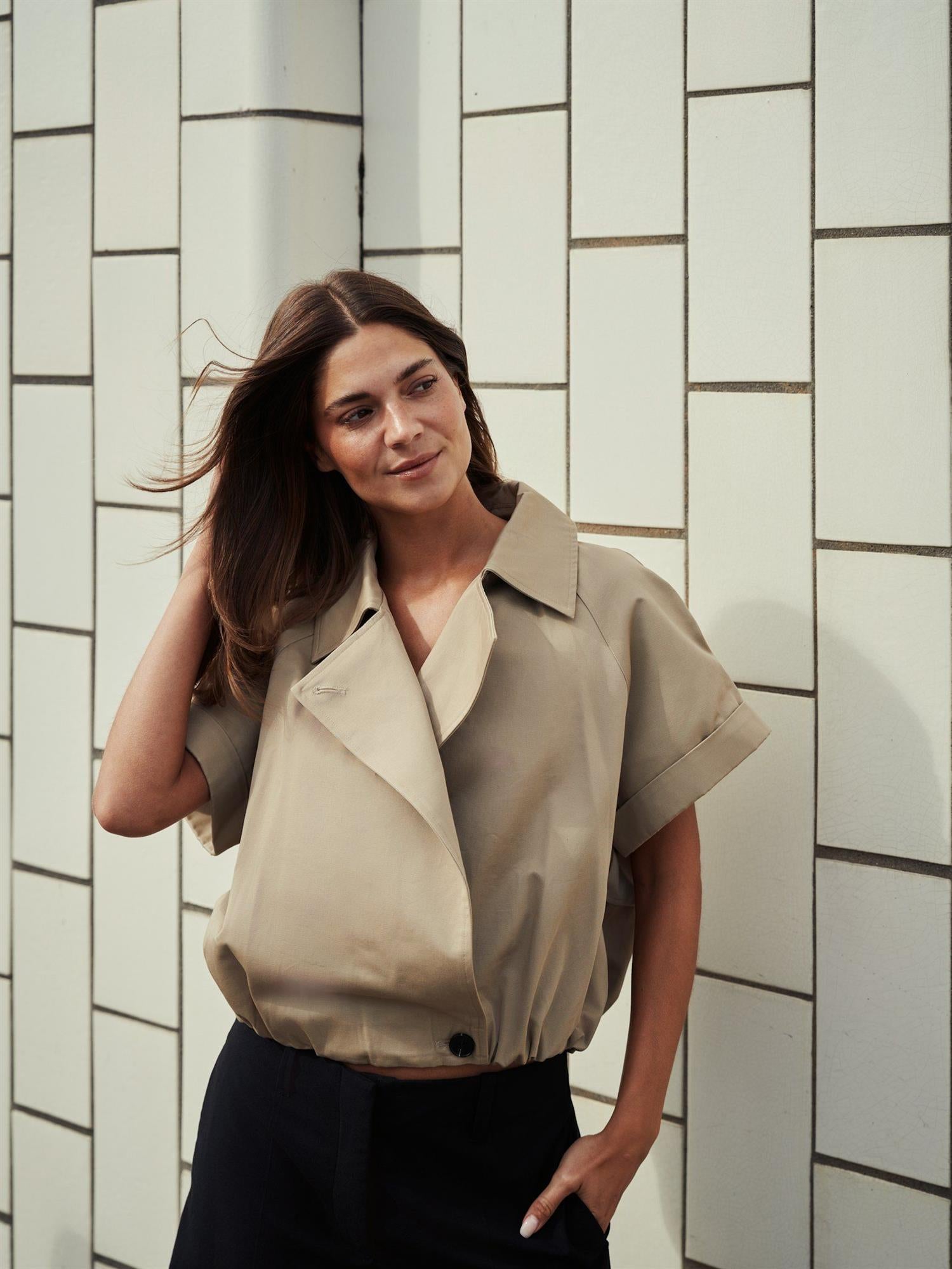 Lisha Tretch Vest Taupe