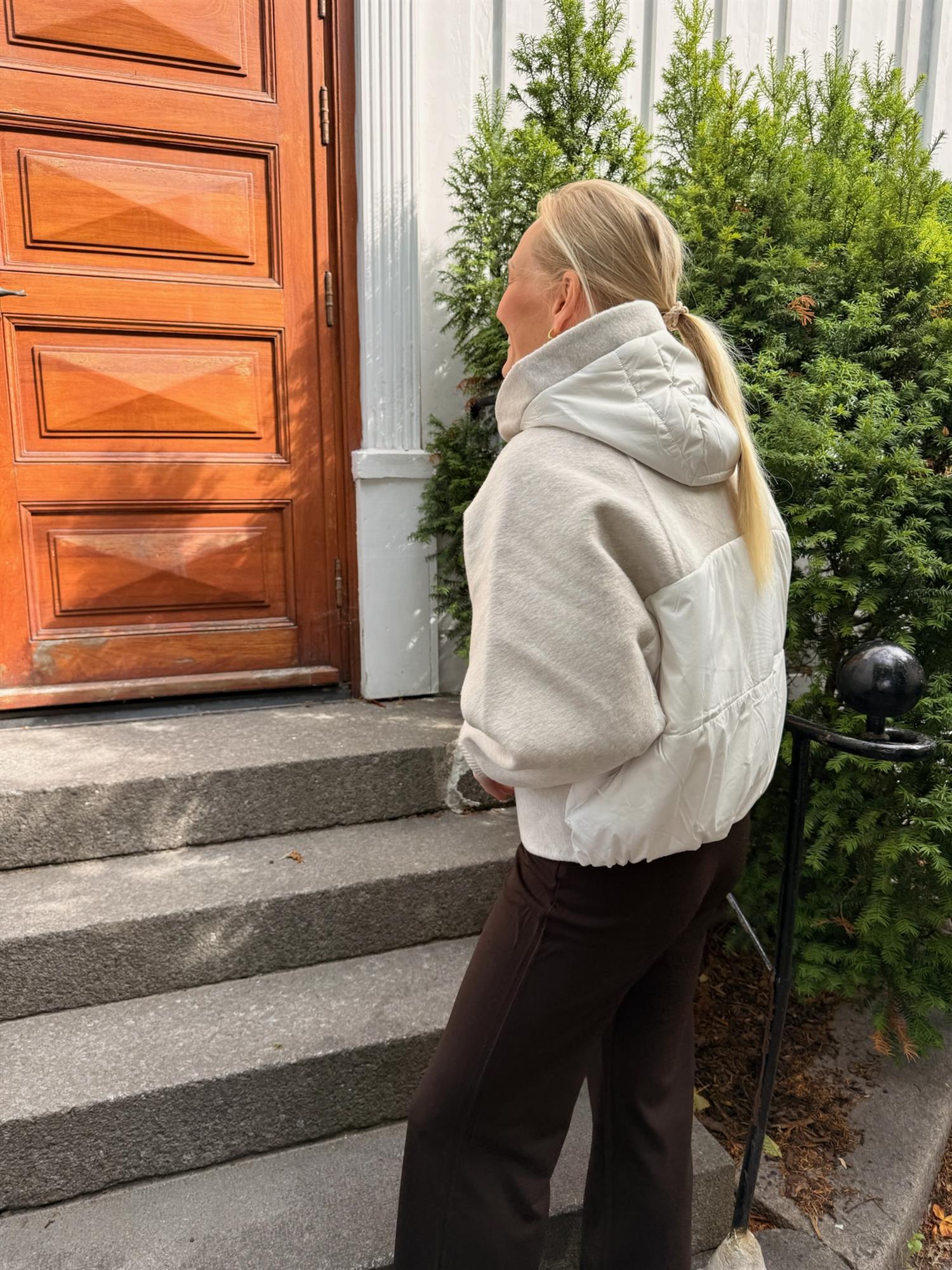 Short Wool Hood Jacket Beige