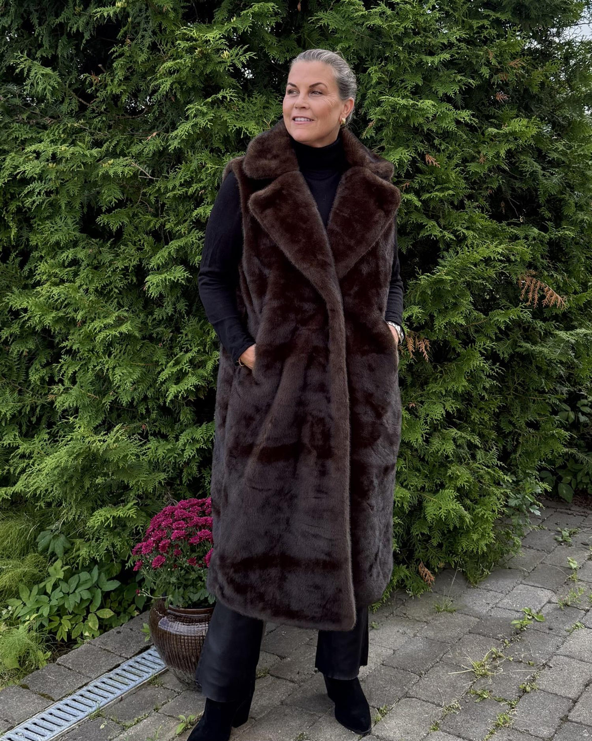 St. Moritz Lang Fuskepels Vest Minkbrun