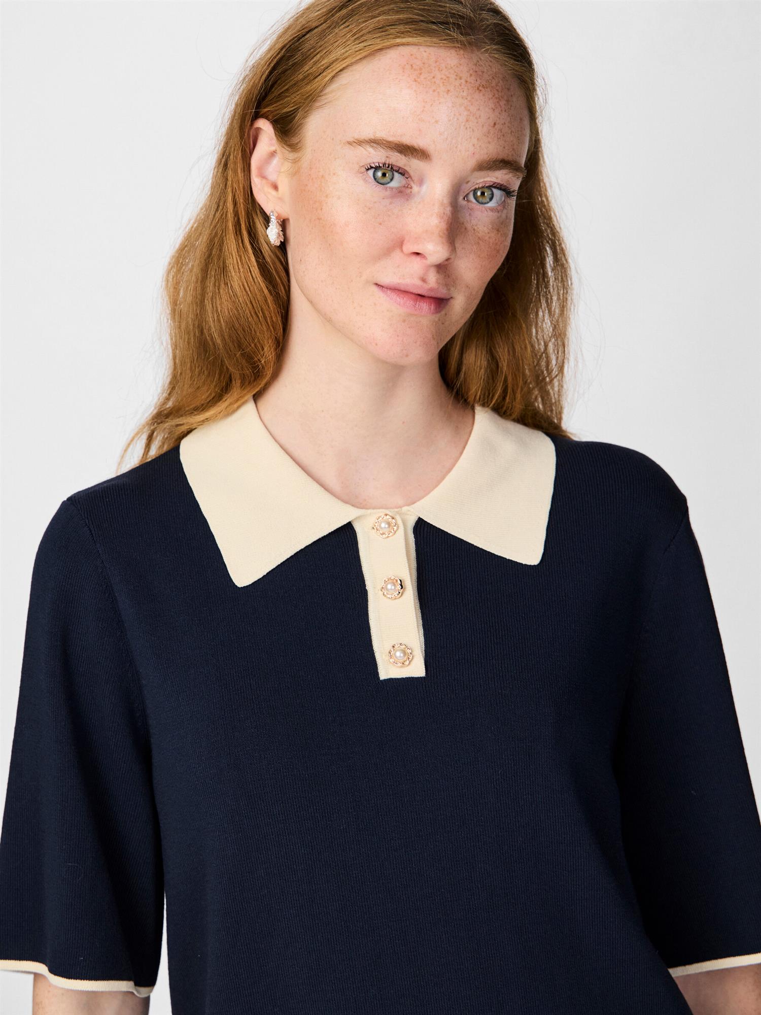 YASMILLE Knit Pullover Navy Blazer Gardenia Collar