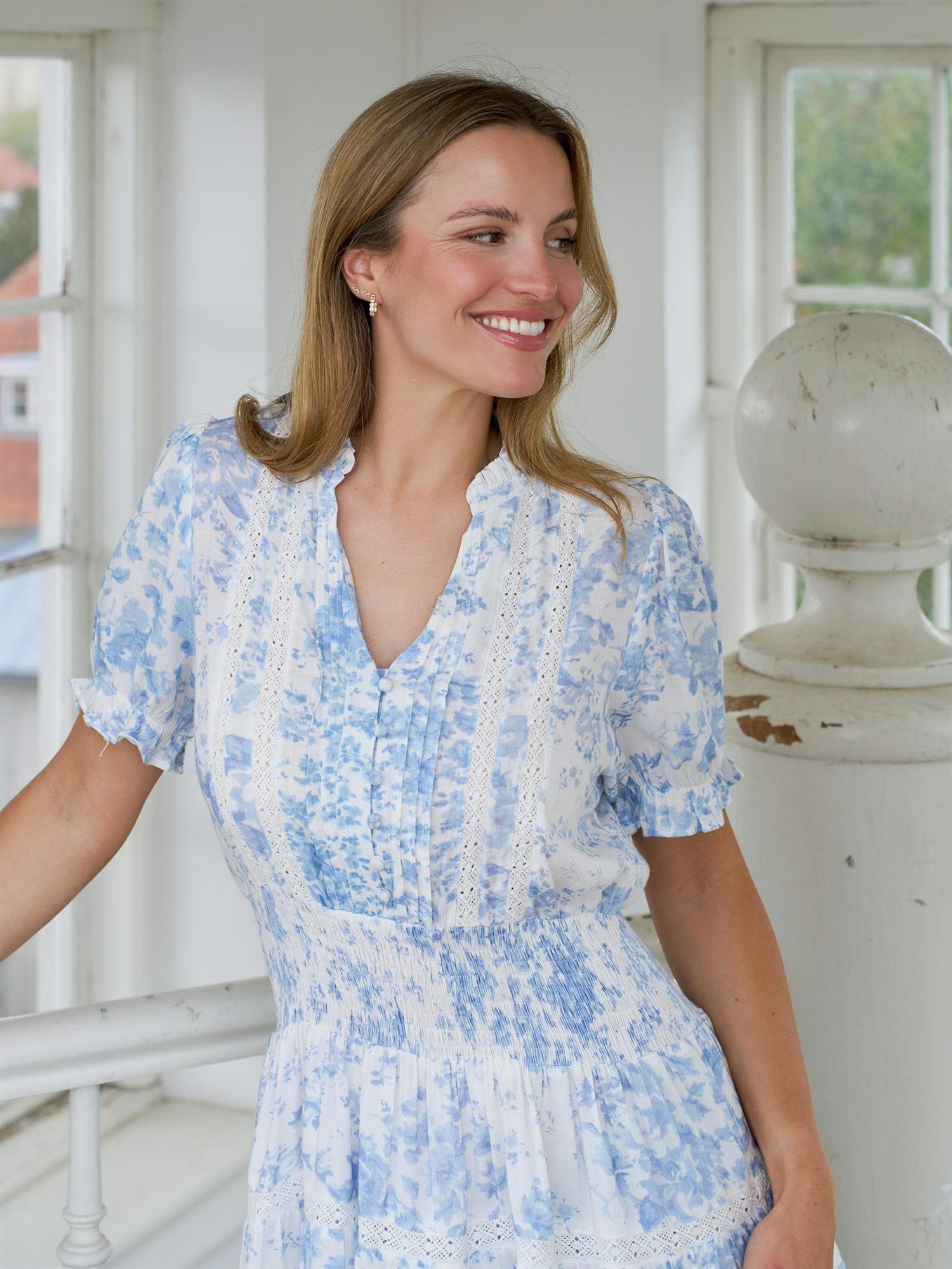 Constance Porcelain Dress Light Blue