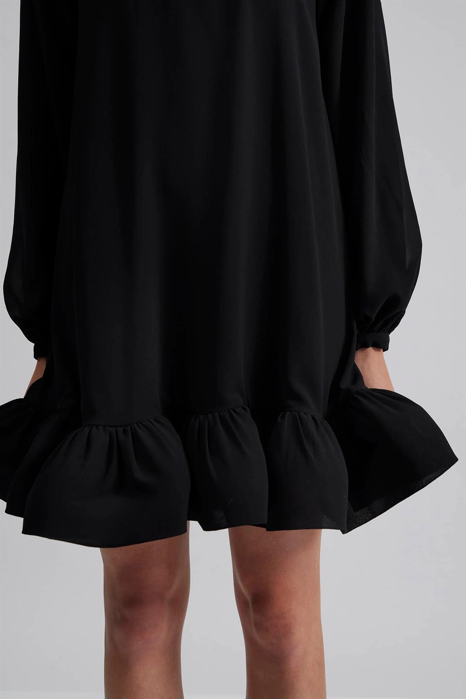 Alva Detailed Mini Dress Black