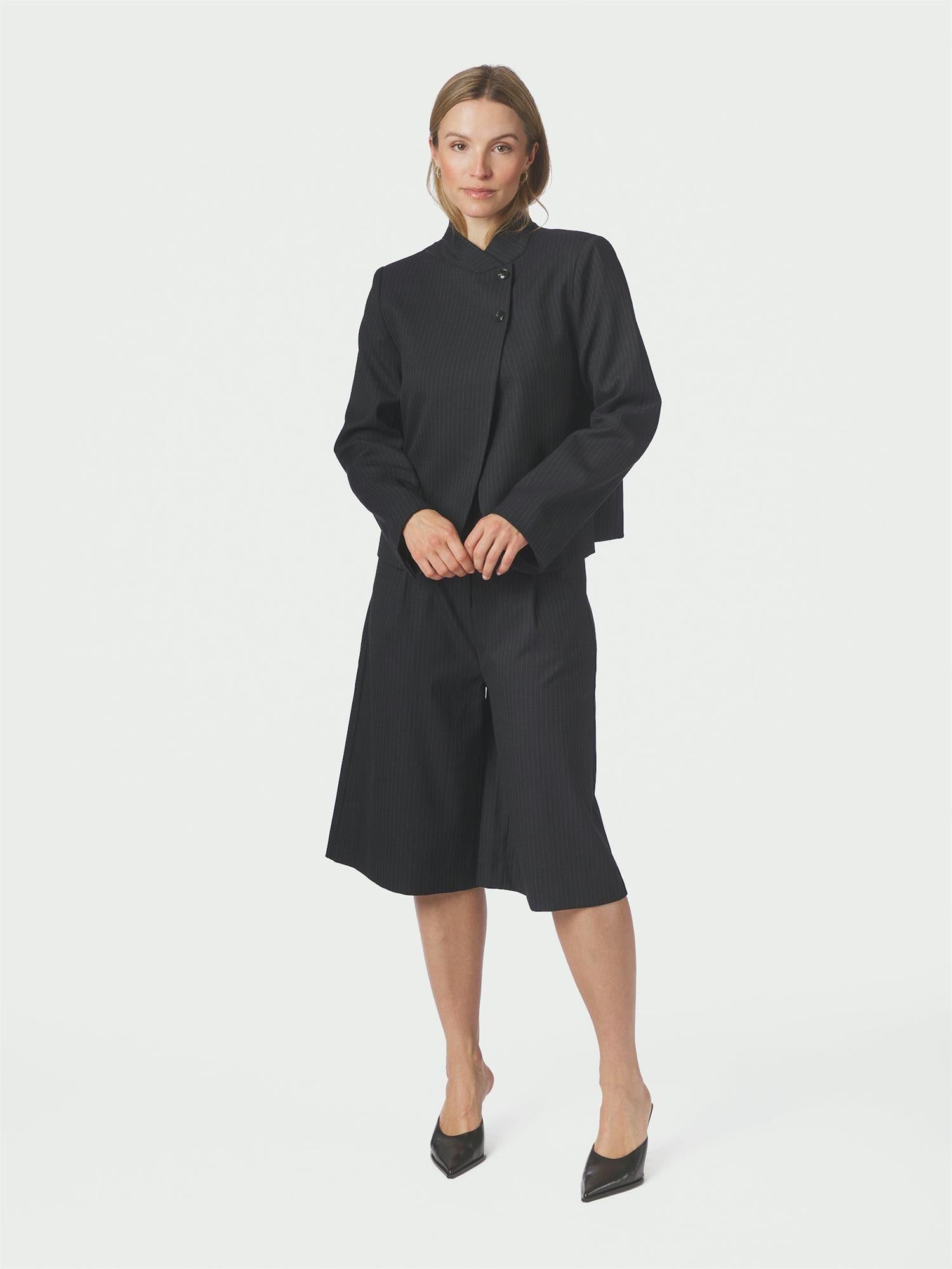 Tiria Slim Spinstripe Blazer Dark Navy