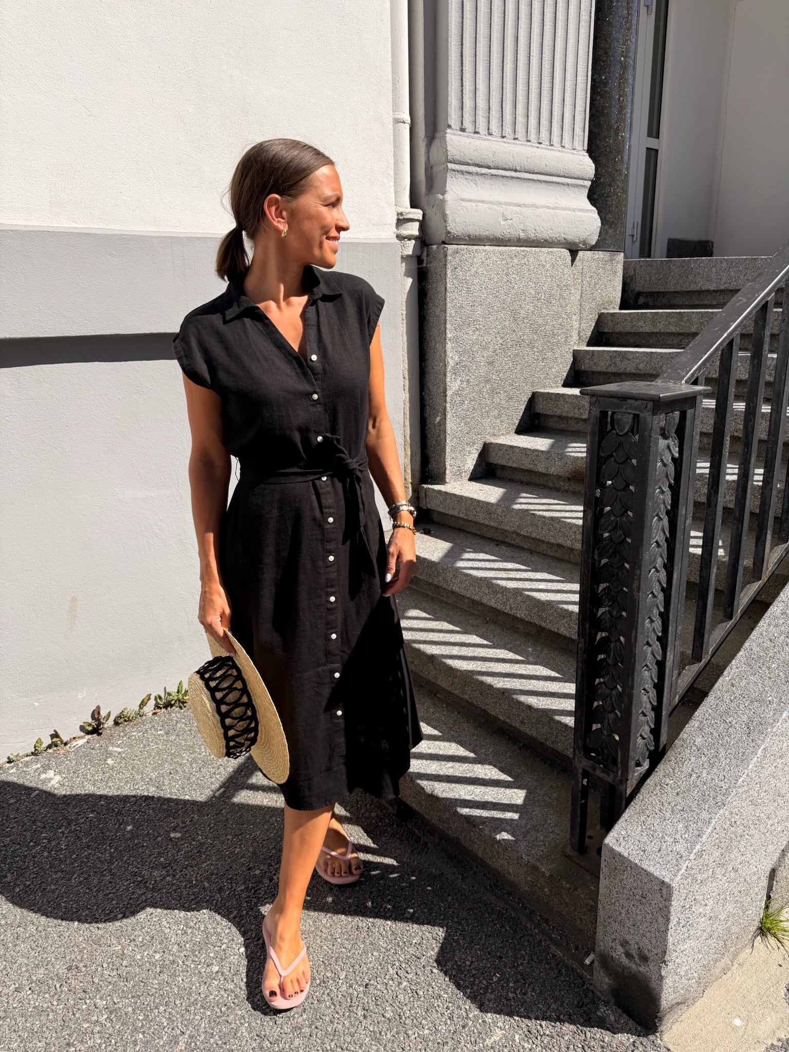 Linno Dress Black