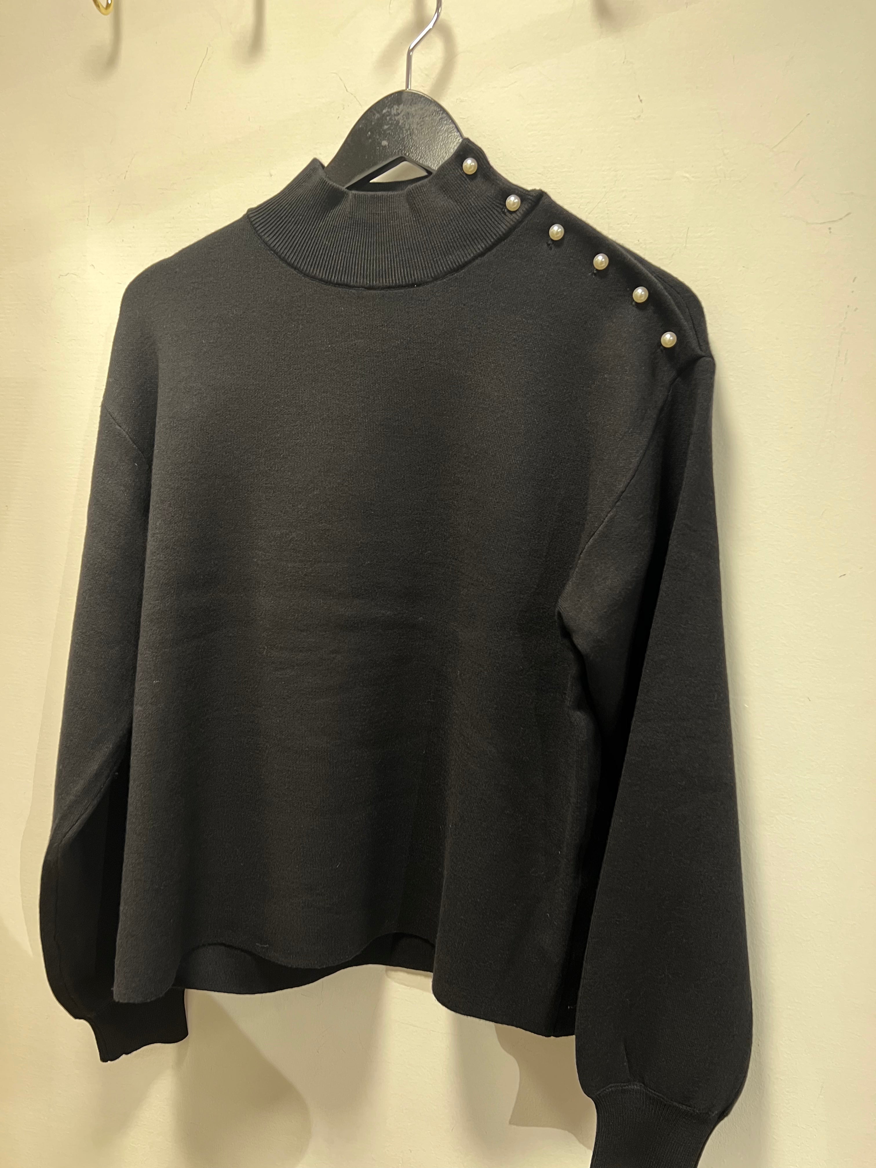 YASHAMA Pearl Knit Pullover