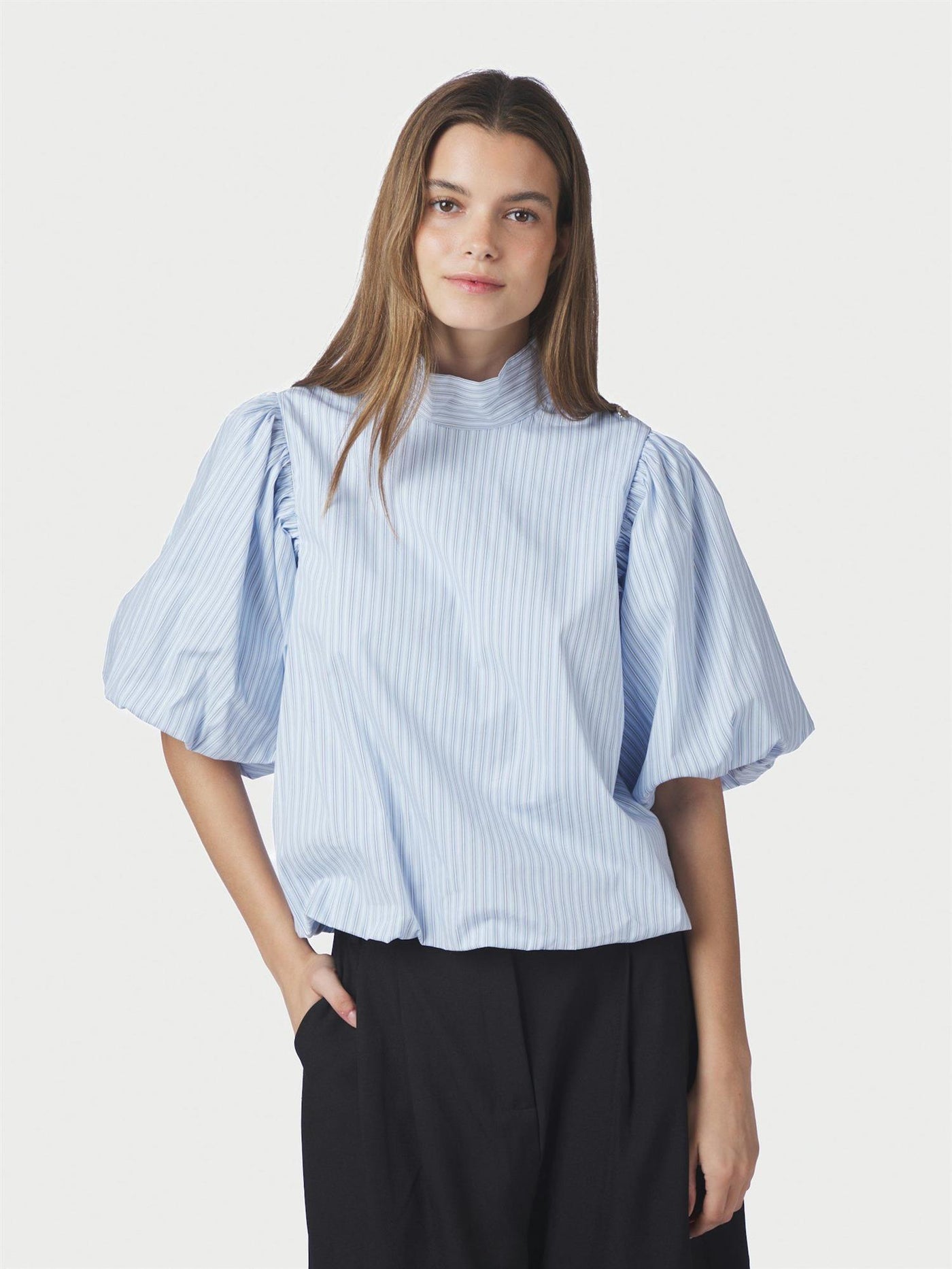 pairsa-stripe-blouse-light-blue
