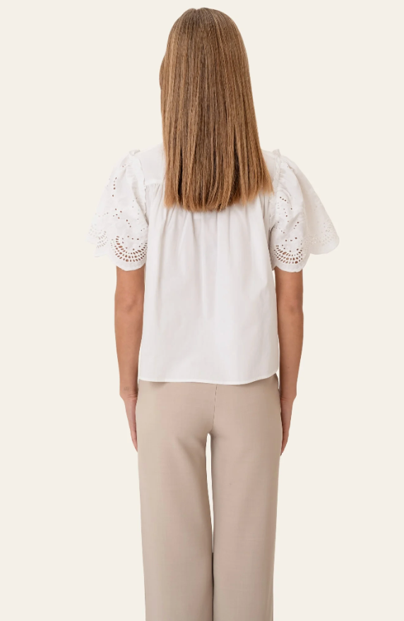 Solveig Shirt White Embroidery