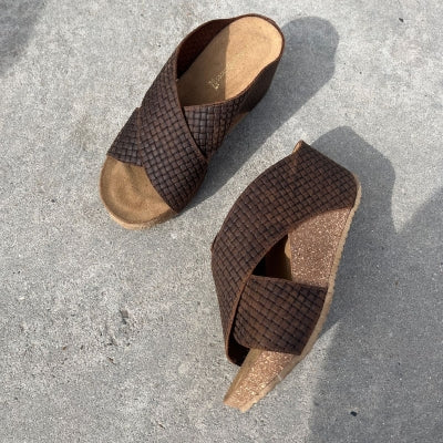 The Dance Dark Brown