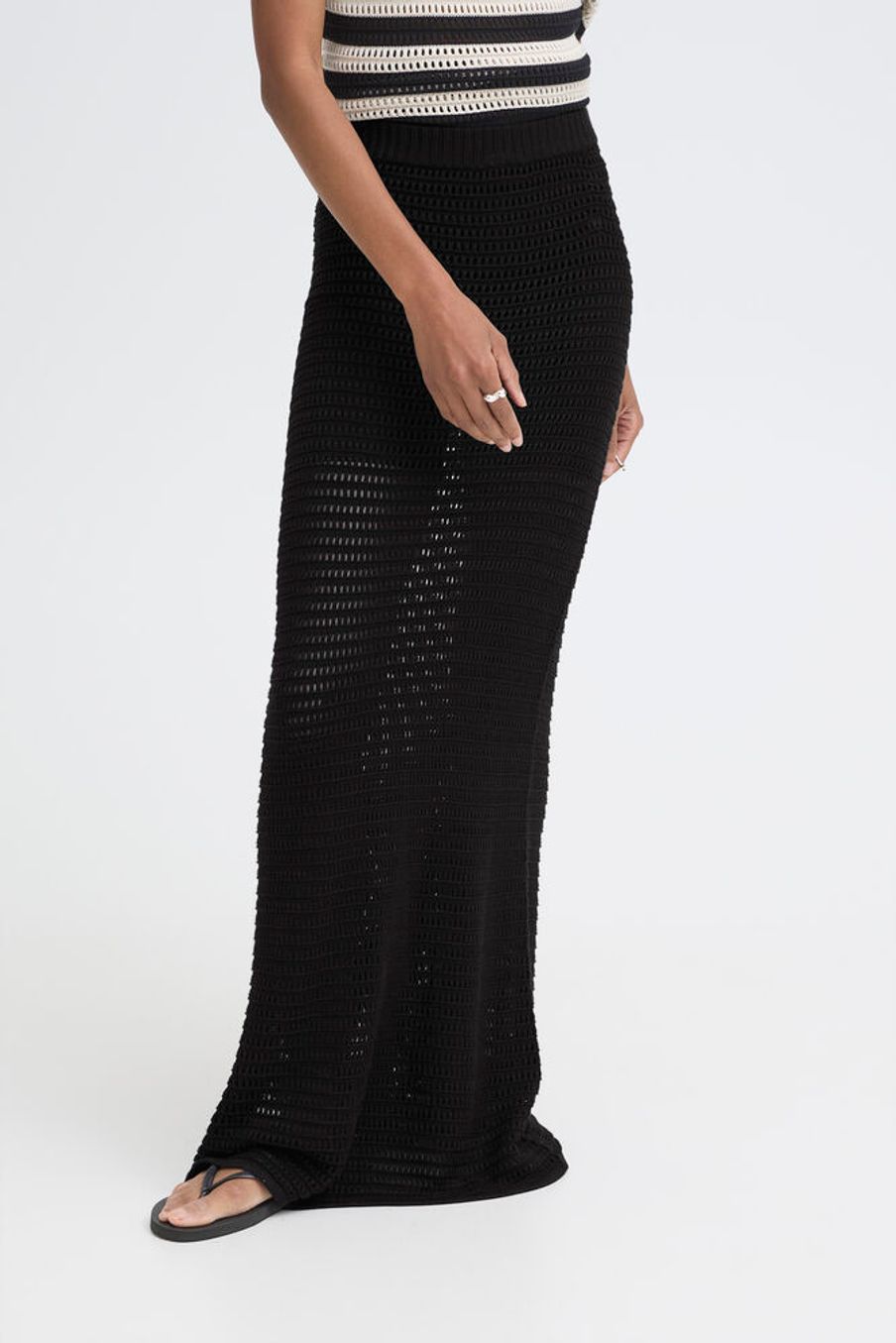 Betues Skirt Black