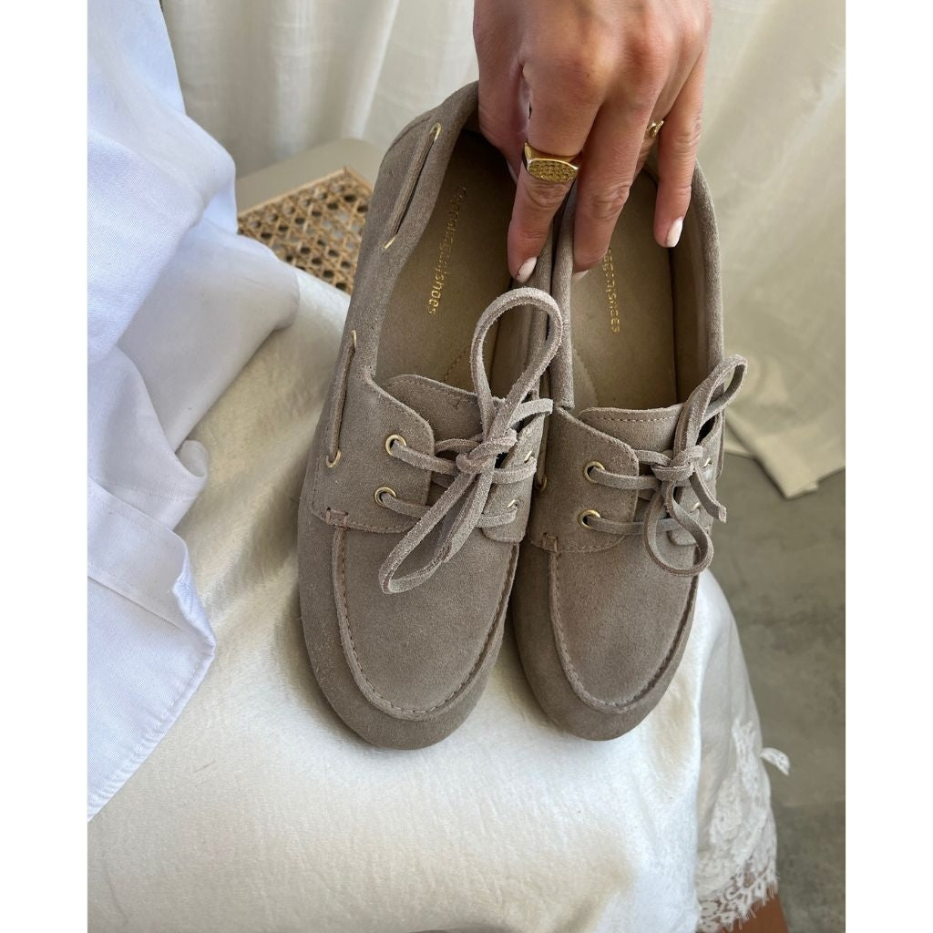 Savannah Suede Biscut