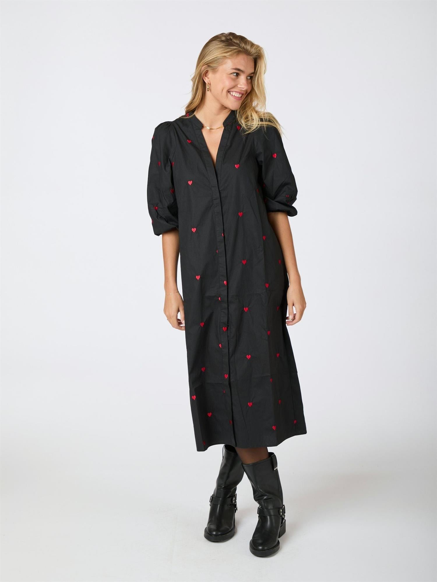 Vestina Hearts Dress Black